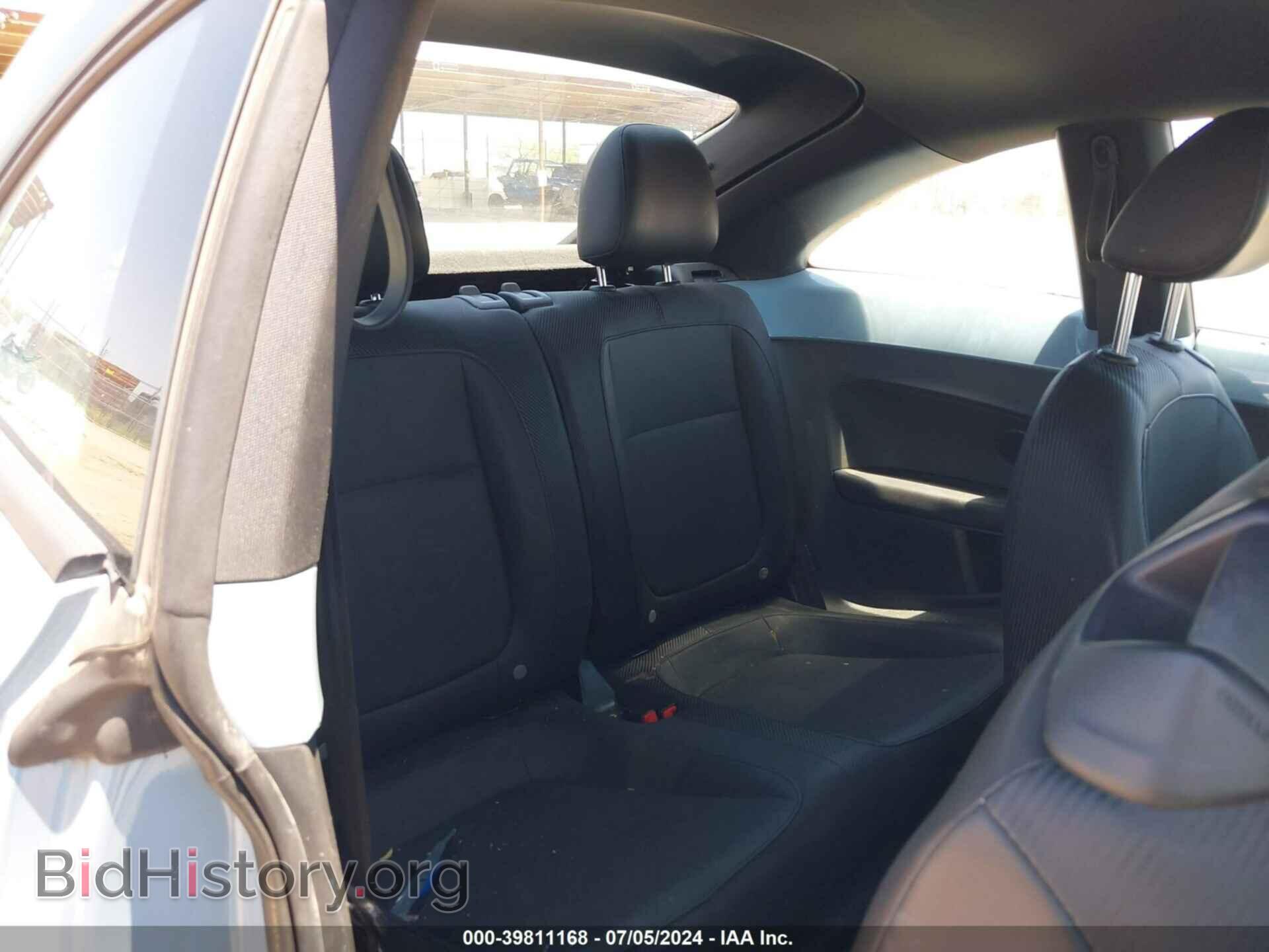 2012 VOLKSWAGEN BEETLE - VIN: 3VWJP7AT0CM603725 - Фото 8