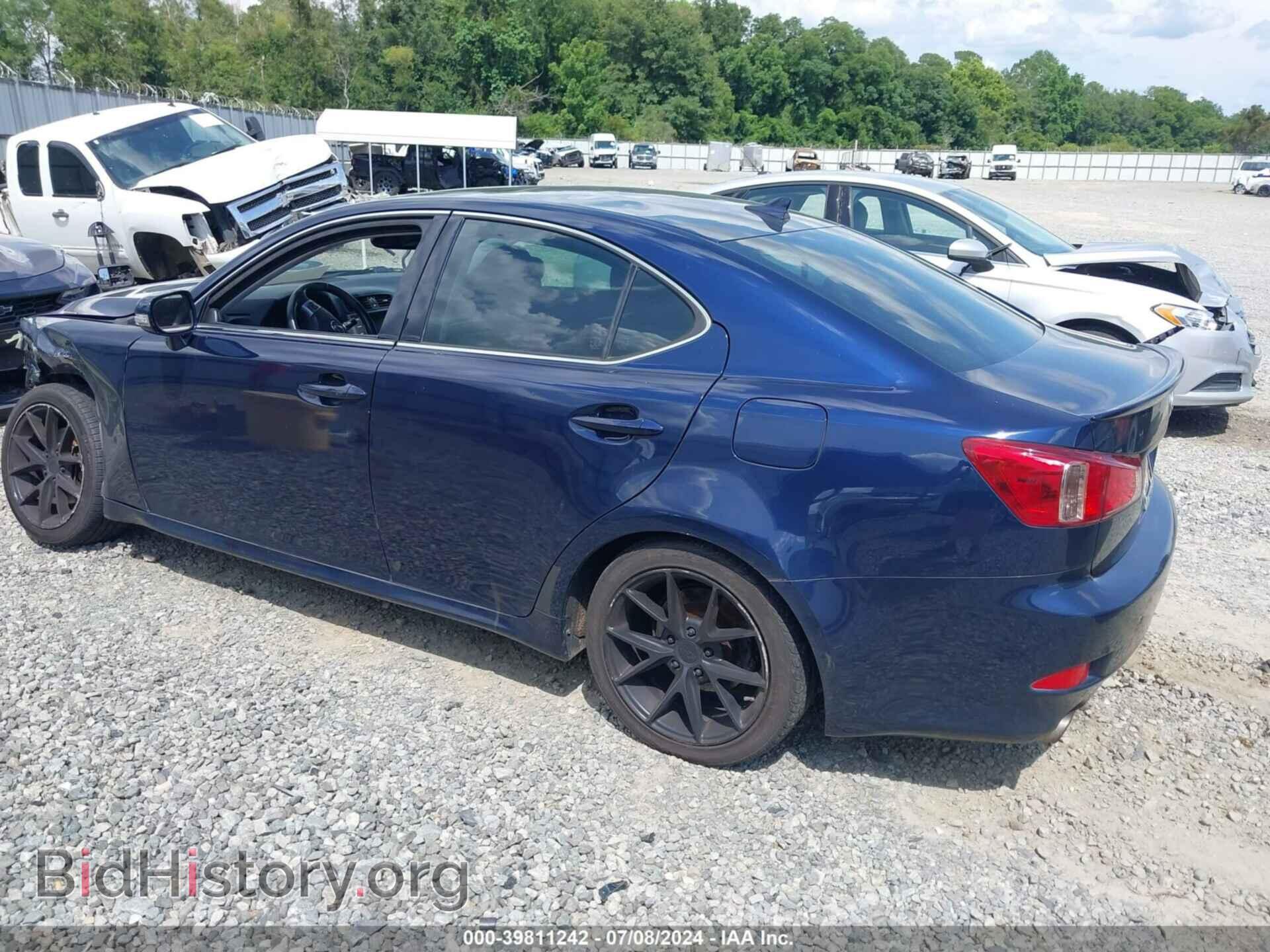 2011 LEXUS IS 250 - VIN: JTHCF5C21B5046334 - Photo 3