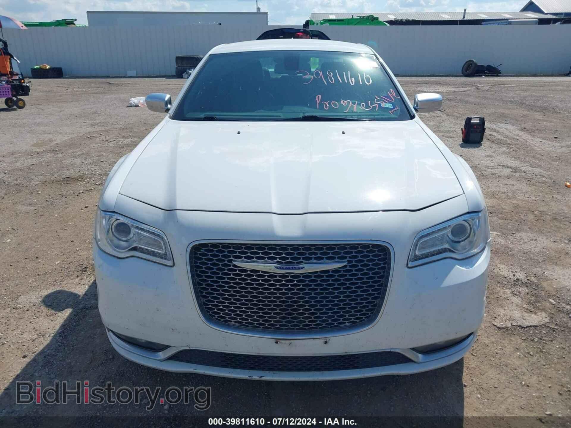 2019 CHRYSLER 300 - VIN: 2C3CCAPT5KH573313 - Фото 6