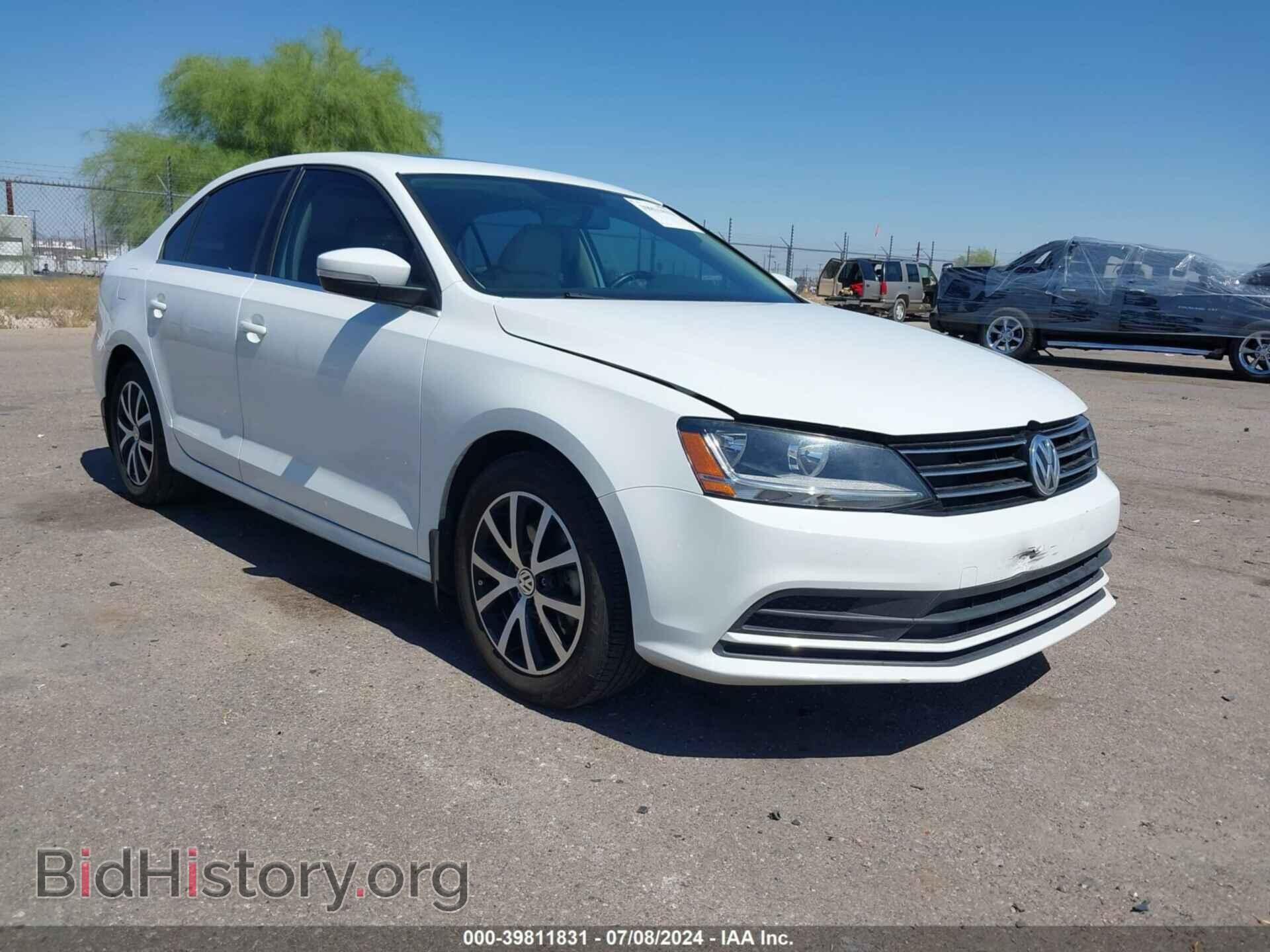 Фотография 3VWDB7AJ4HM409457 - VOLKSWAGEN JETTA 2017