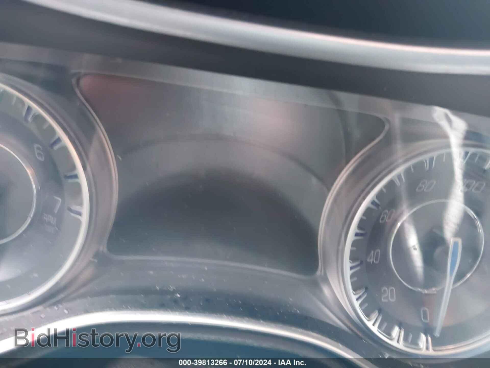 2015 CHRYSLER 300 - VIN: 2C3CCAAG2FH807005 - Фото 7