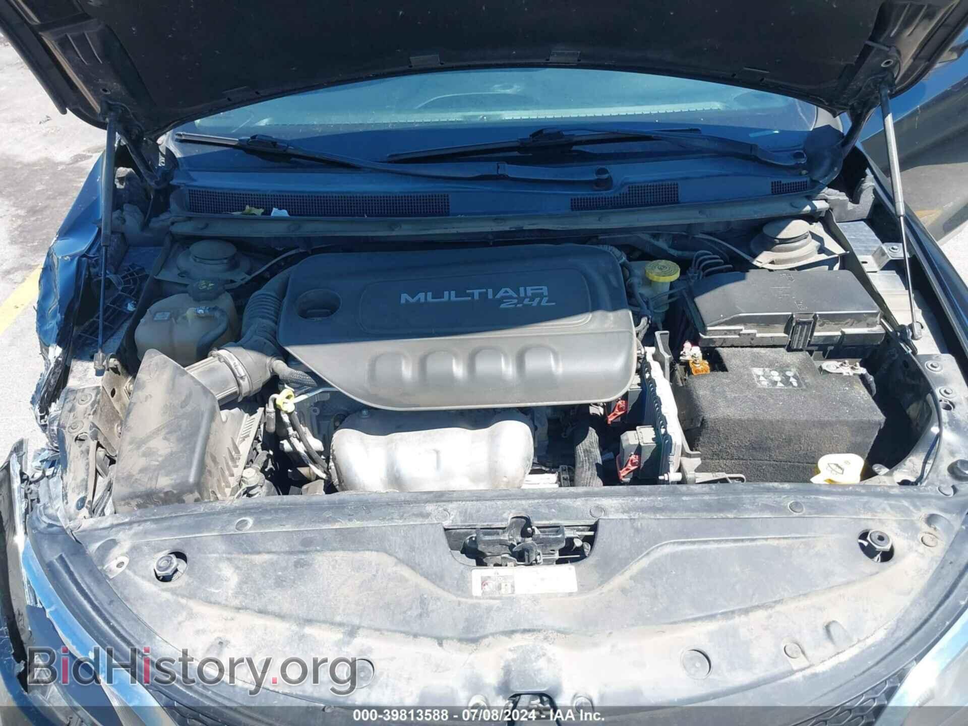 2015 CHRYSLER 200 - VIN: 1C3CCCAB8FN725142 - Фото 10