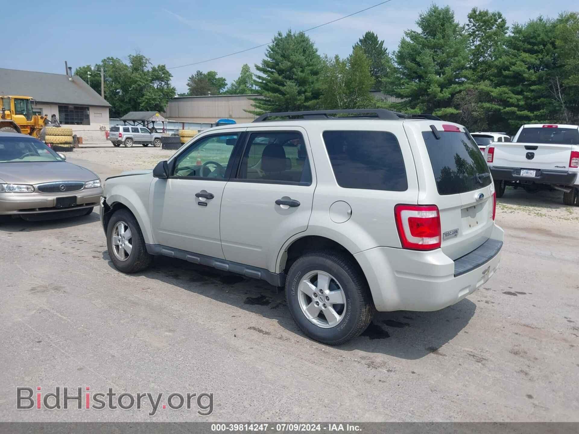 2009 FORD ESCAPE - VIN: 1FMCU93G49KC85717 - Фото 3