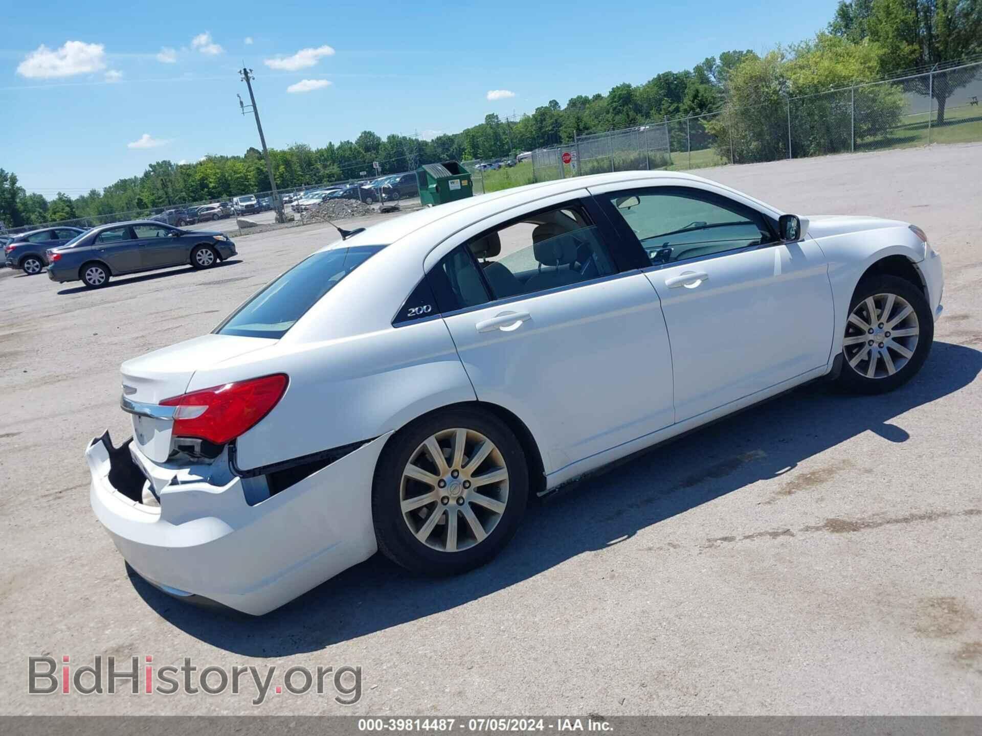 2012 CHRYSLER 200 - VIN: 1C3CCBBG0CN211494 - Фото 4