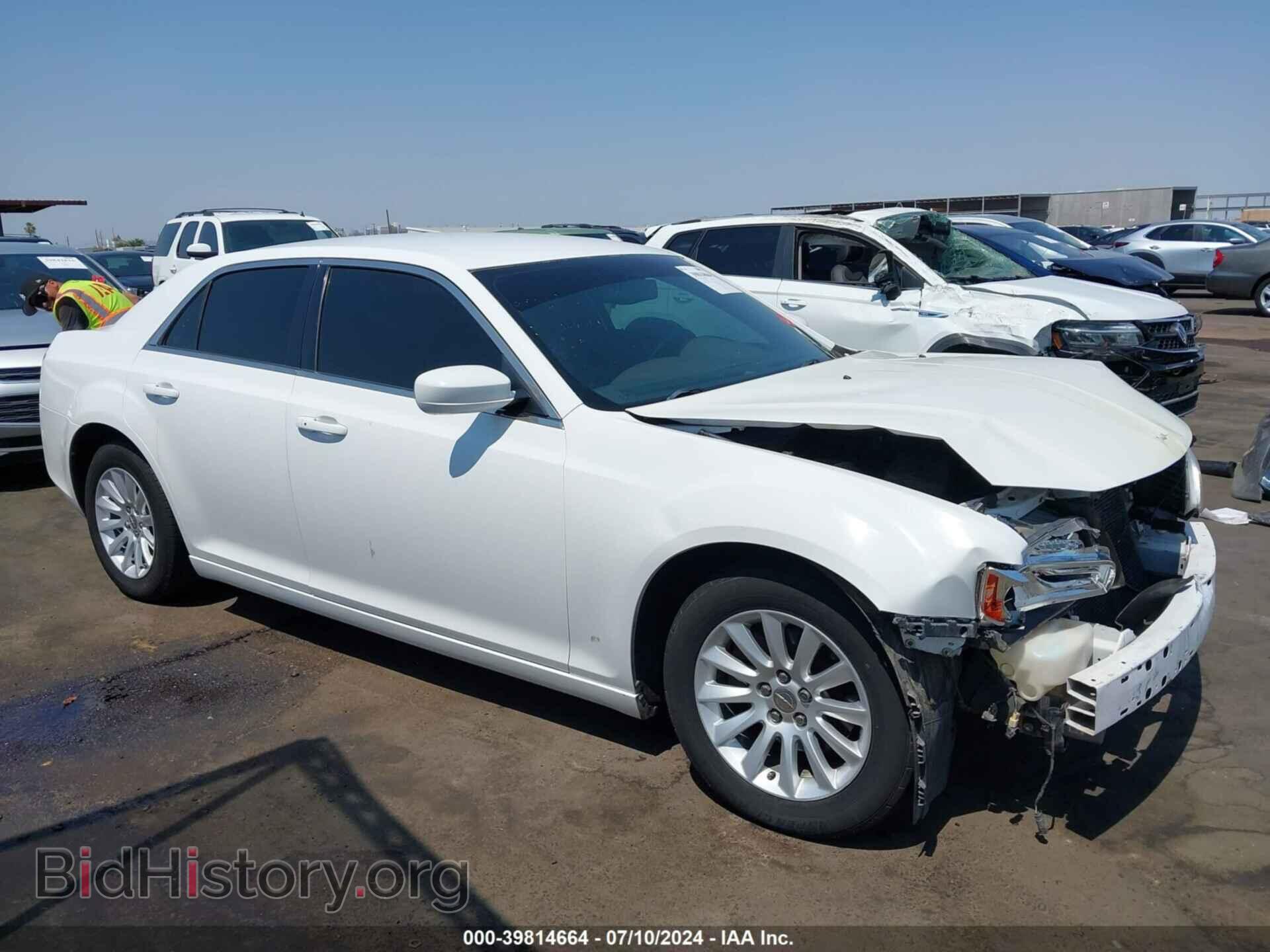 Фотография 2C3CCAAG6DH641004 - CHRYSLER 300 2013