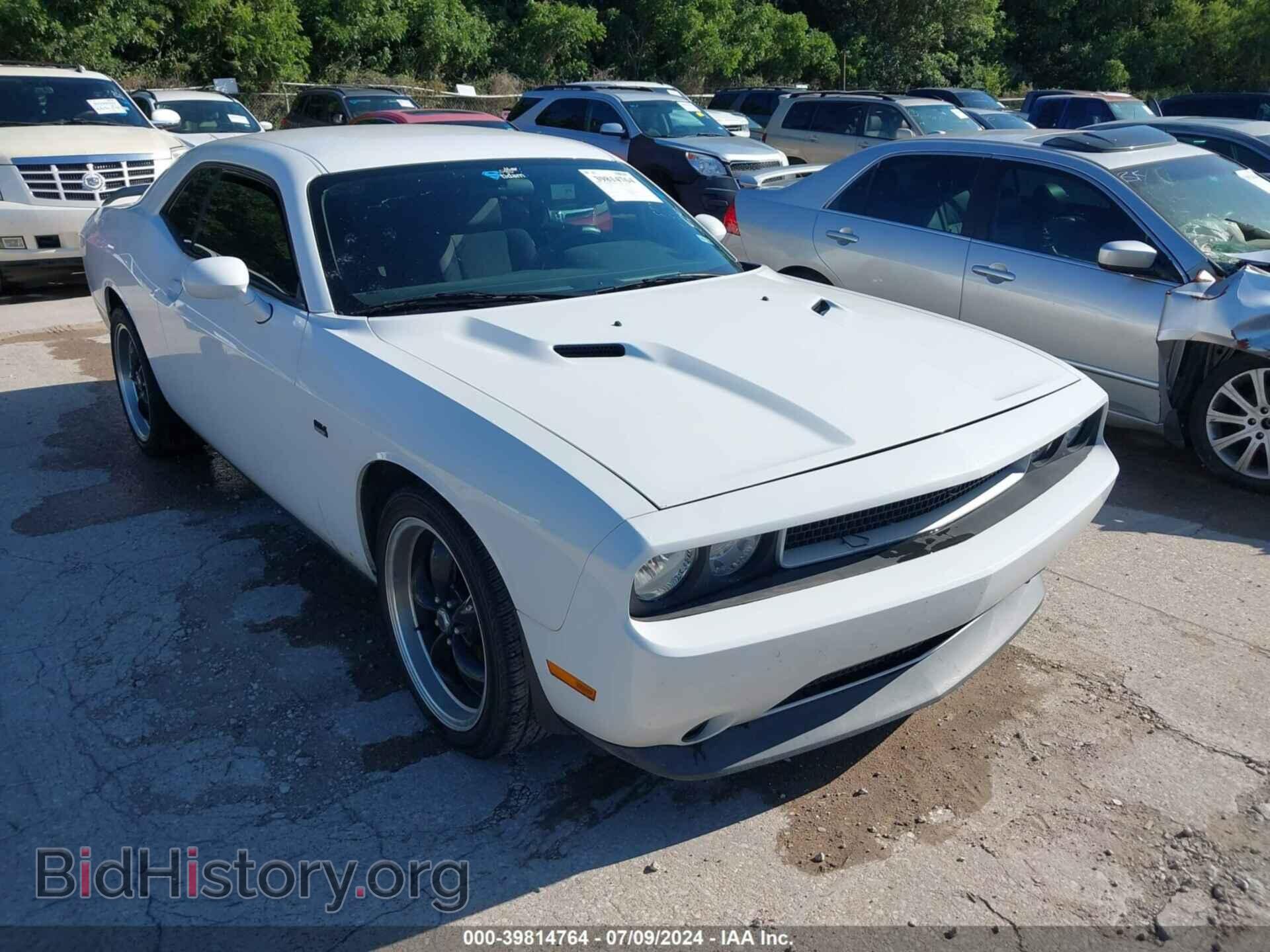 Photo 2B3CJ4DG8BH565573 - DODGE CHALLENGER 2011