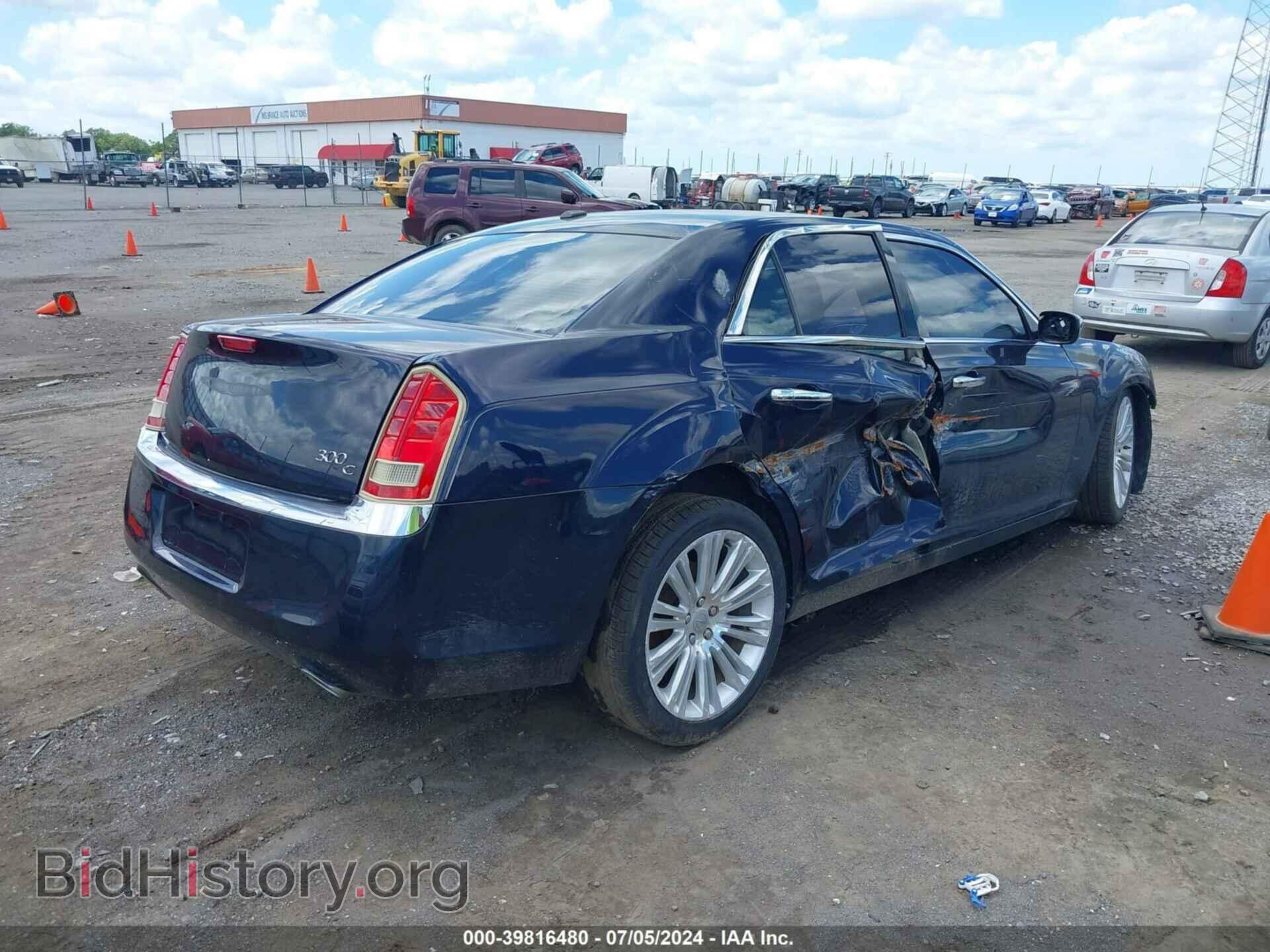 2012 CHRYSLER 300C - VIN: 2C3CCAET4CH233610 - Фото 4