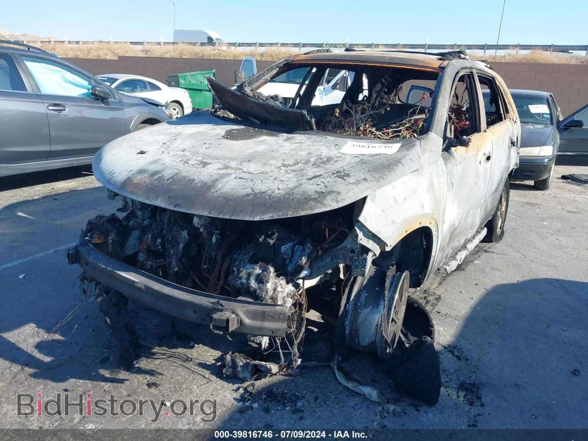 2015 KIA SORENTO - VIN: 5XYKT4A63FG582995 - Фото 6