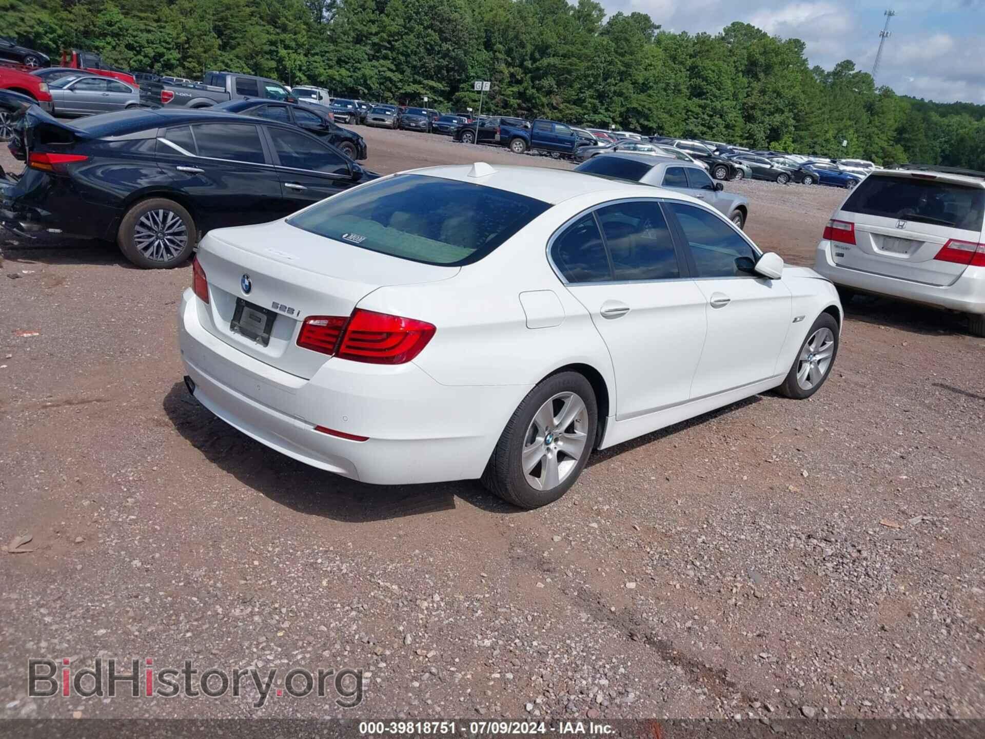 2012 BMW 528I - VIN: WBAXH5C54CDW02700 - Фото 4