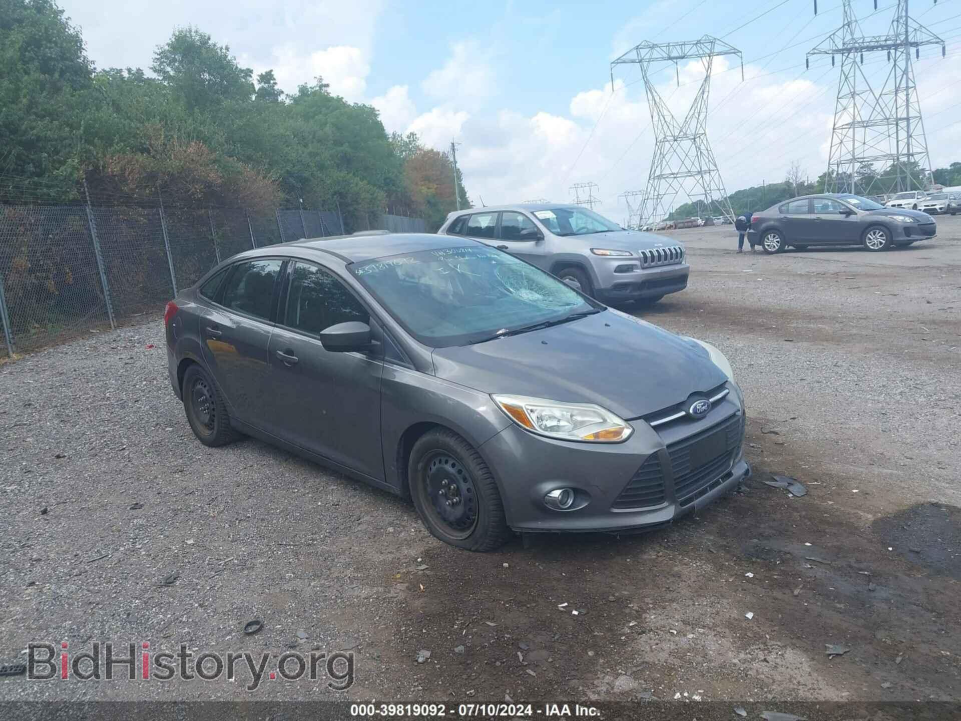 Фотография 1FAHP3F22CL306814 - FORD FOCUS 2012
