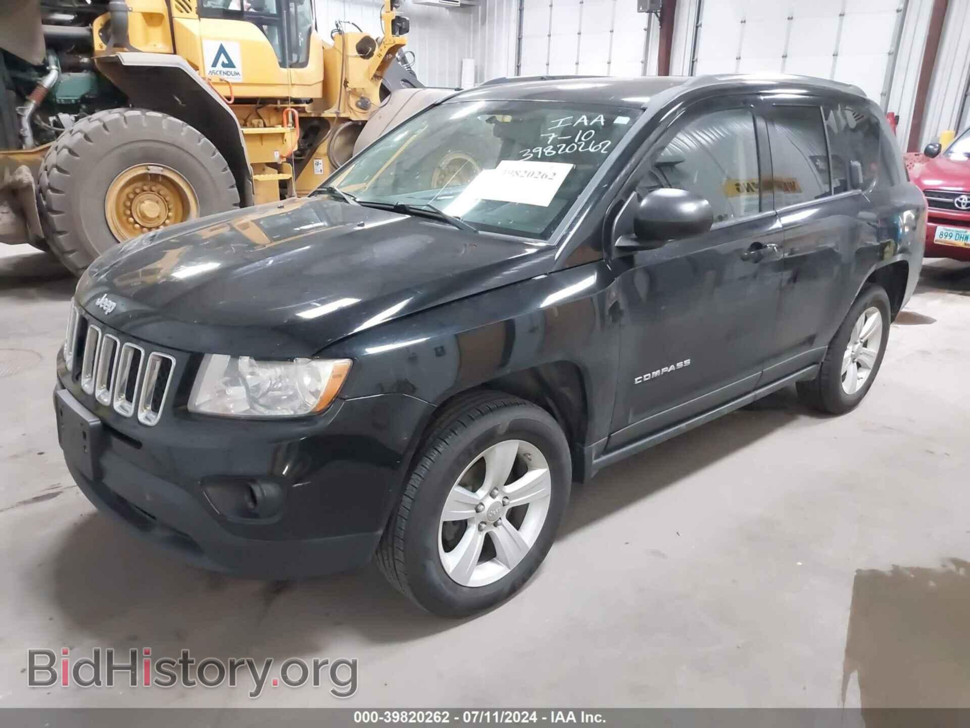 2012 JEEP COMPASS - VIN: 1C4NJDEB4CD573498 - Photo 2