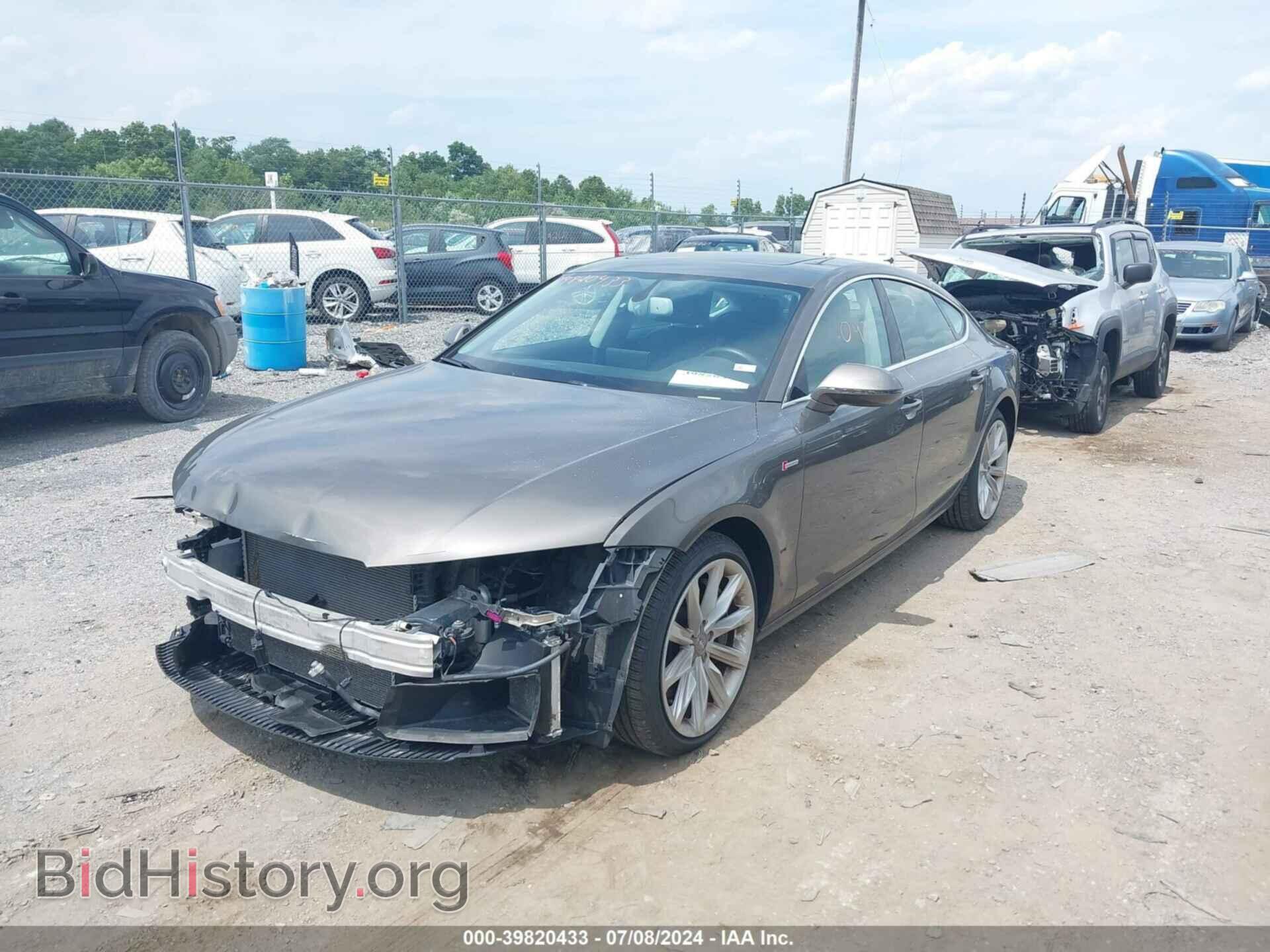 2012 AUDI A7 - VIN: WAUYGAFC3CN081862 - Фото 2
