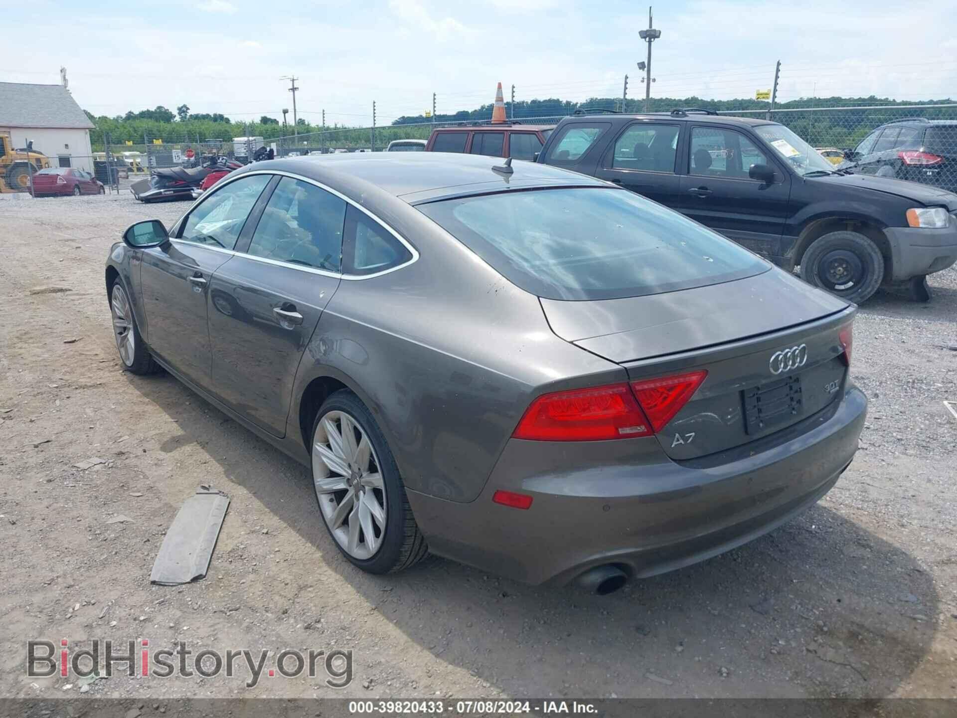 2012 AUDI A7 - VIN: WAUYGAFC3CN081862 - Фото 3