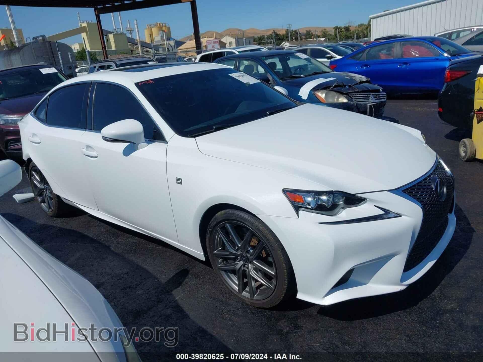 Фотография JTHBA1D26G5028985 - LEXUS IS 200T 2016