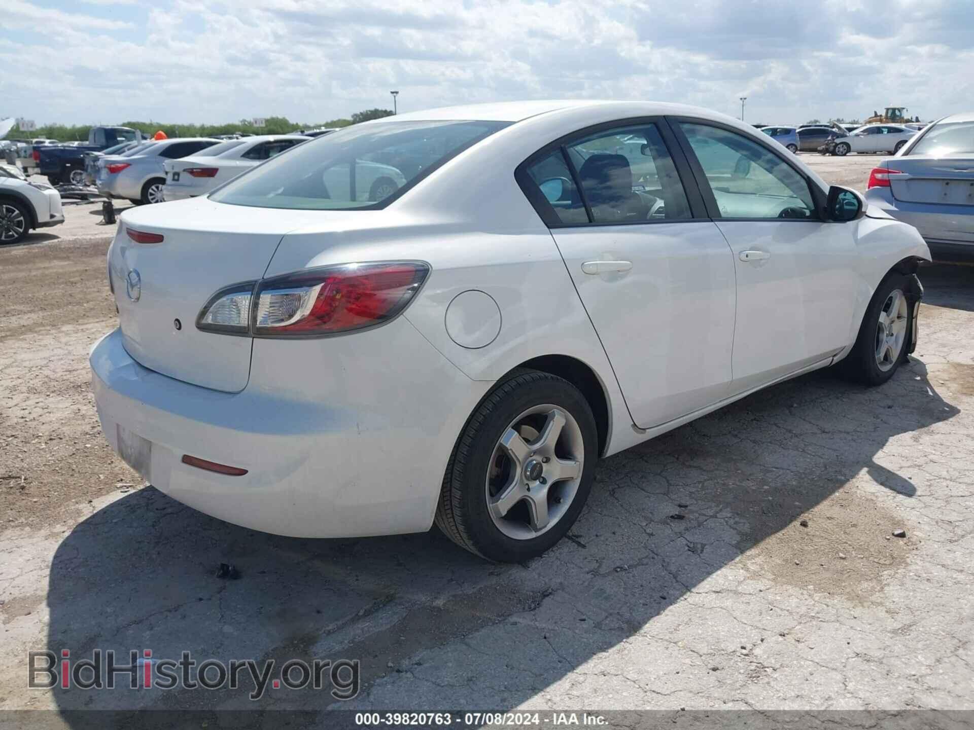2013 MAZDA MAZDA3 - VIN: JM1BL1TFXD1752519 - Фото 4
