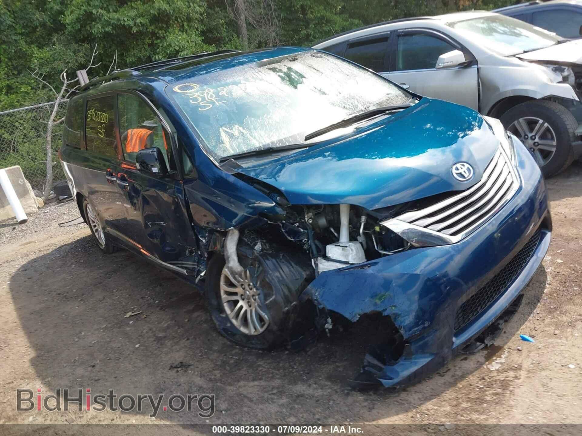 Photo 5TDYK3DCXBS174578 - TOYOTA SIENNA 2011