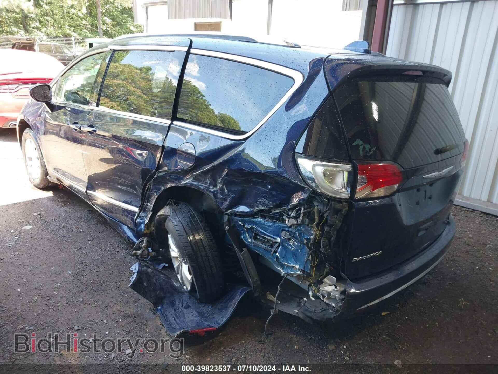 2018 CHRYSLER PACIFICA - VIN: 2C4RC1EG2JR139029 - Photo 3