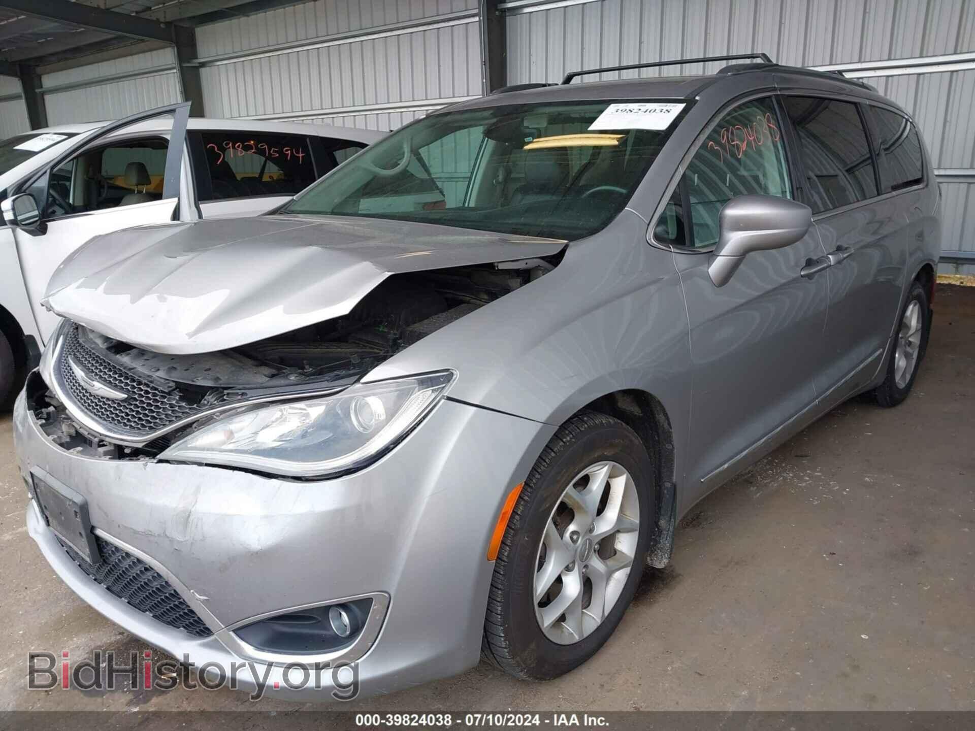 2017 CHRYSLER PACIFICA - VIN: 2C4RC1EGXHR809307 - Фото 2