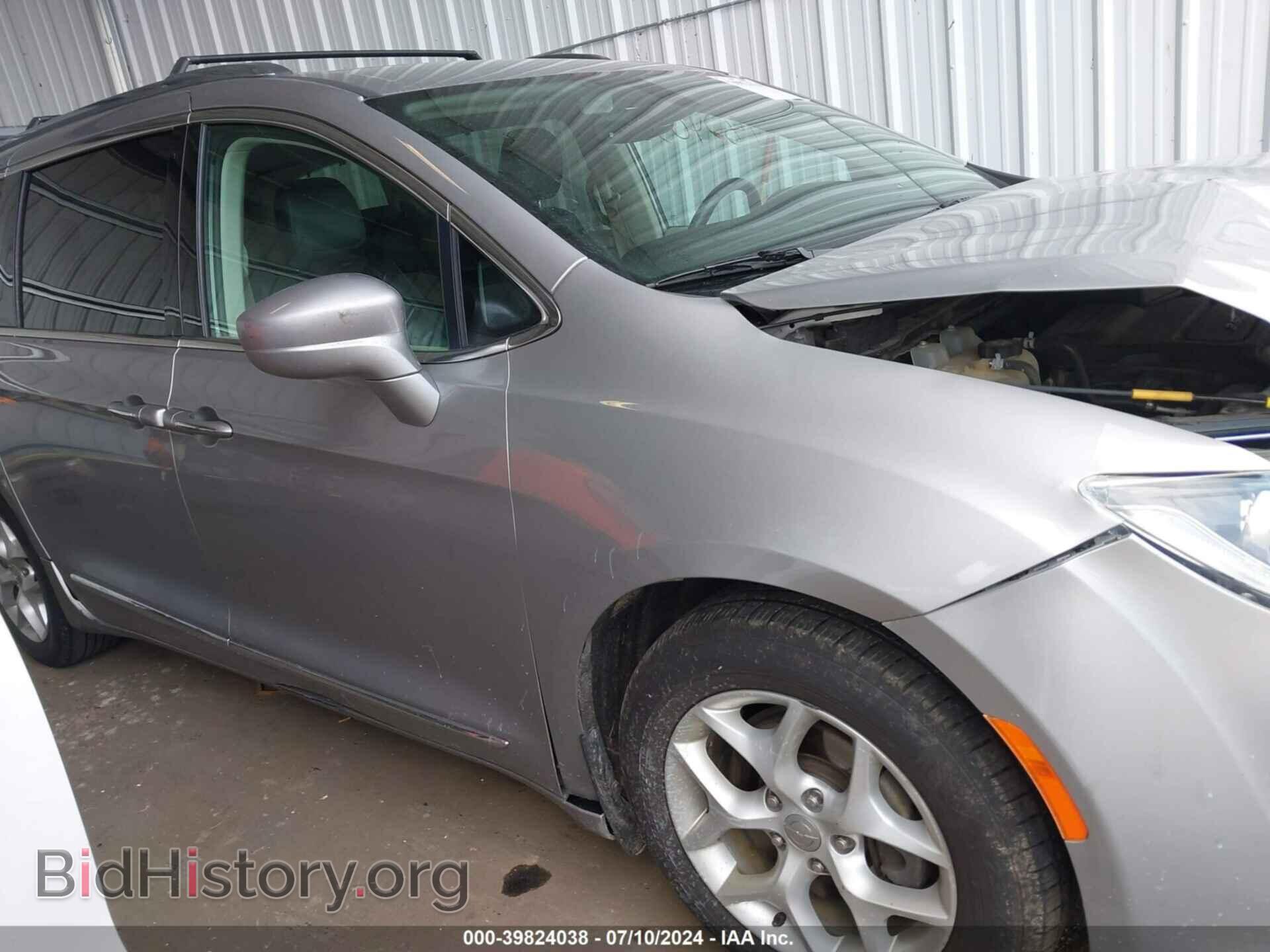 2017 CHRYSLER PACIFICA - VIN: 2C4RC1EGXHR809307 - Фото 13