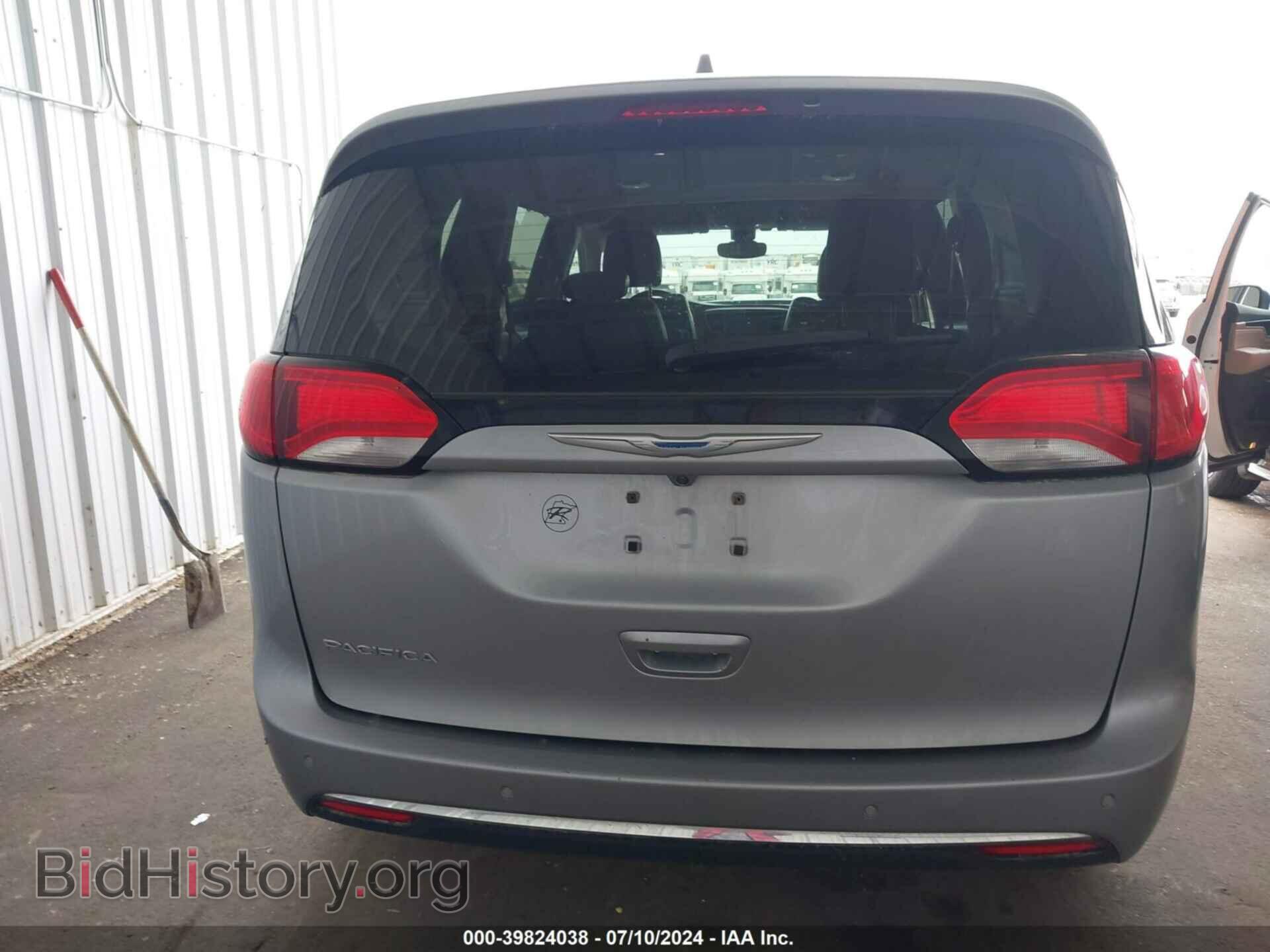 2017 CHRYSLER PACIFICA - VIN: 2C4RC1EGXHR809307 - Фото 16