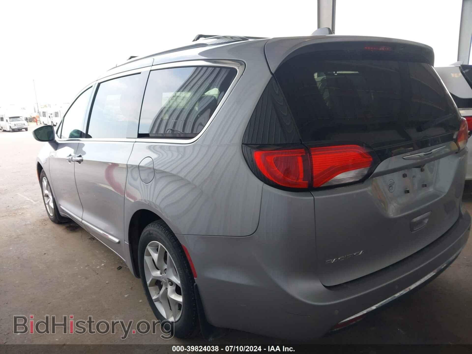 2017 CHRYSLER PACIFICA - VIN: 2C4RC1EGXHR809307 - Фото 3