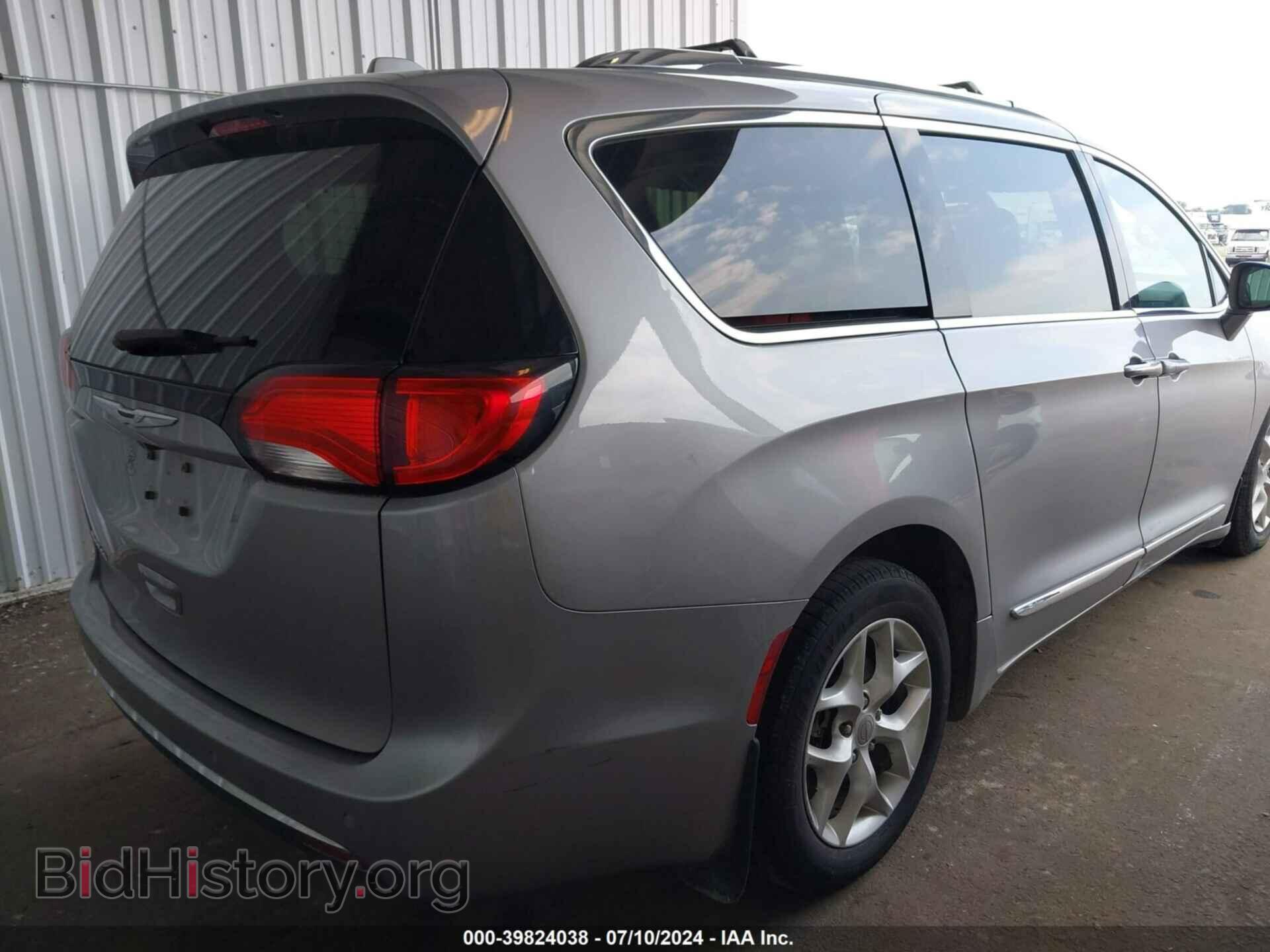2017 CHRYSLER PACIFICA - VIN: 2C4RC1EGXHR809307 - Фото 4