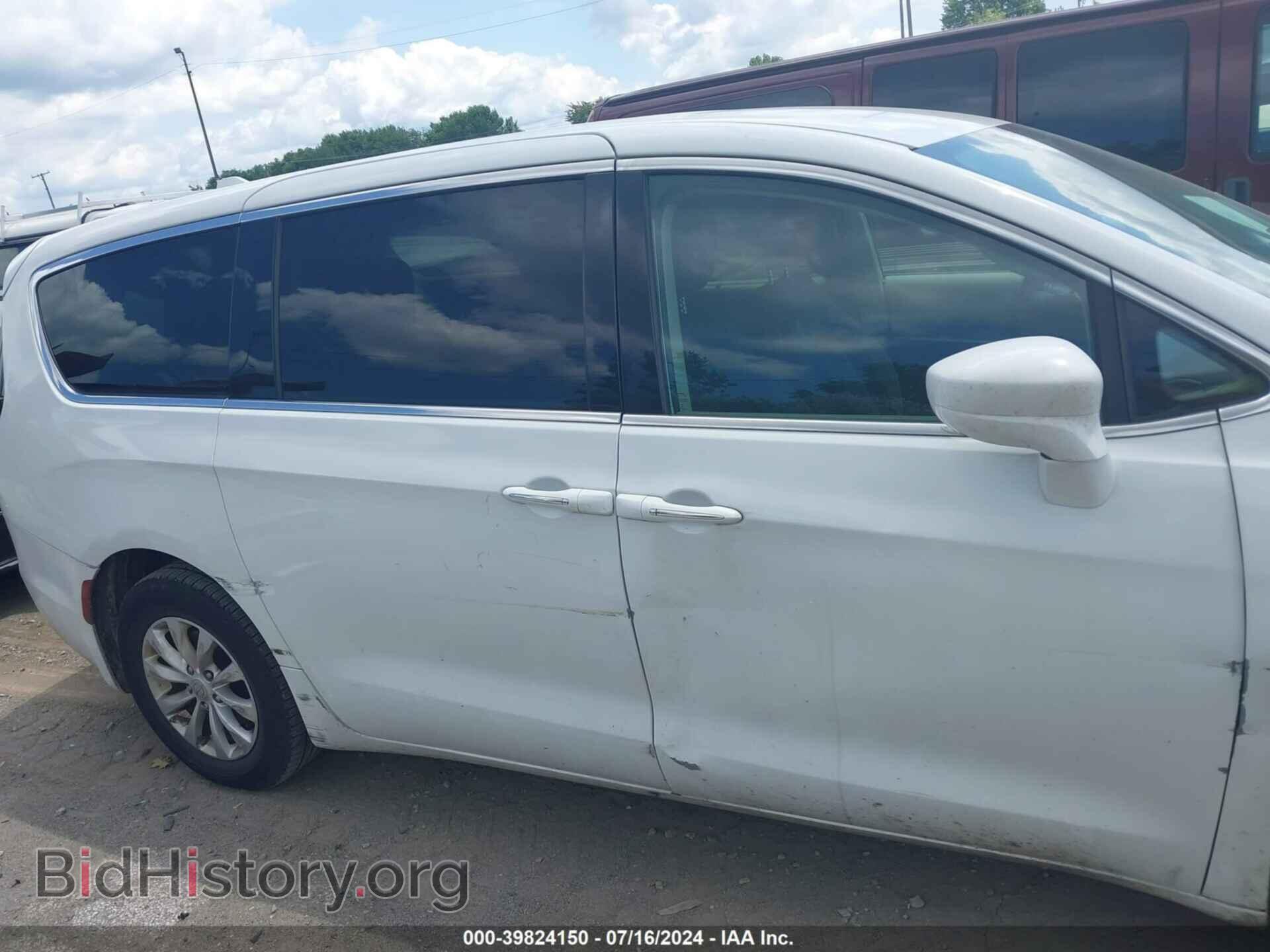 2018 CHRYSLER PACIFICA - VIN: 2C4RC1FG6JR279468 - Photo 13