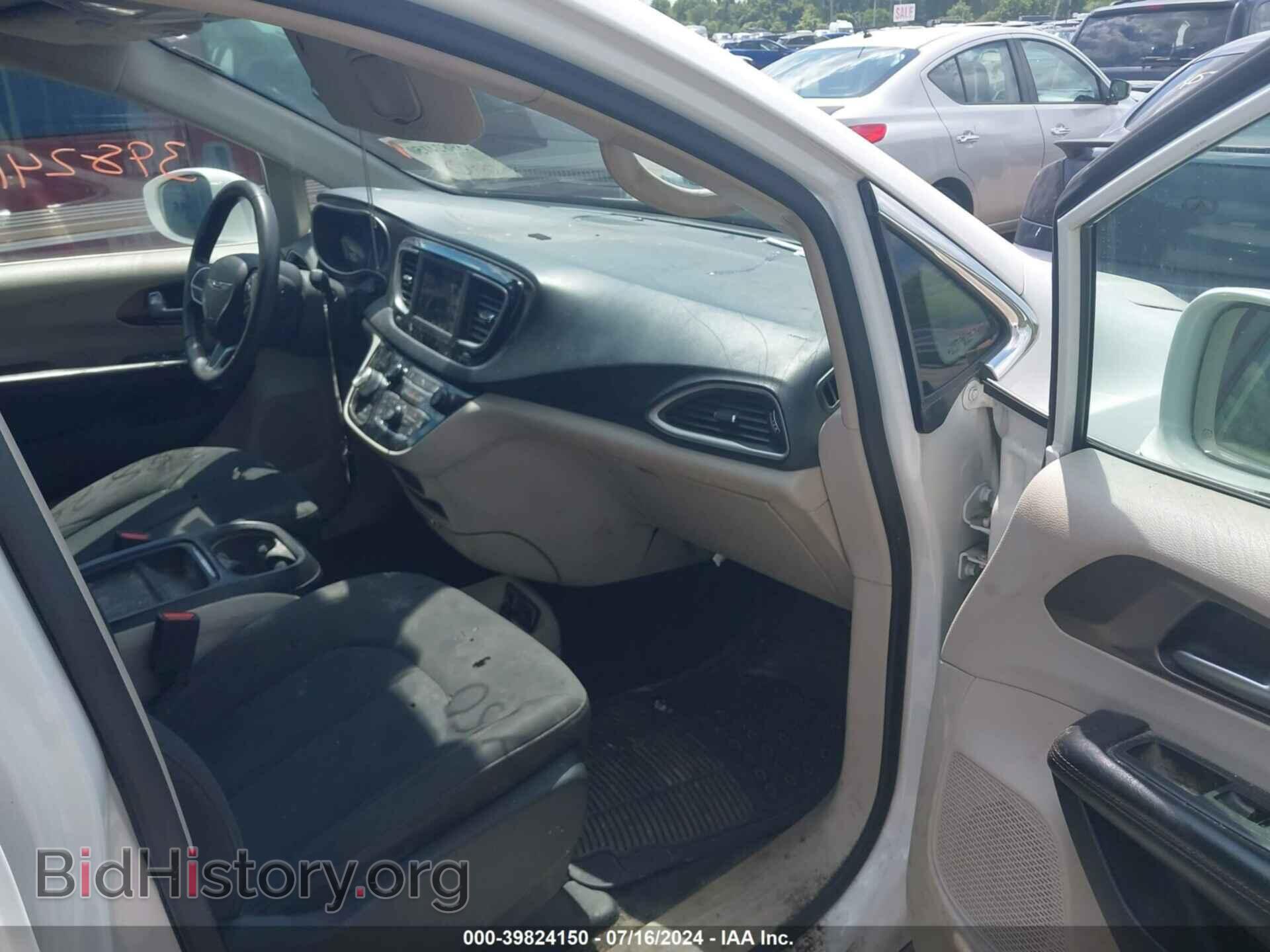 2018 CHRYSLER PACIFICA - VIN: 2C4RC1FG6JR279468 - Photo 5
