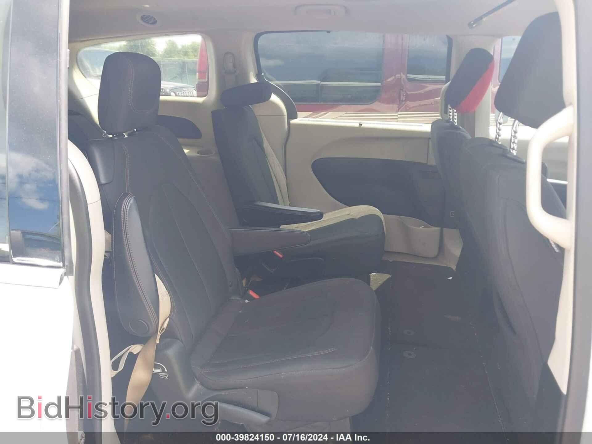2018 CHRYSLER PACIFICA - VIN: 2C4RC1FG6JR279468 - Photo 8