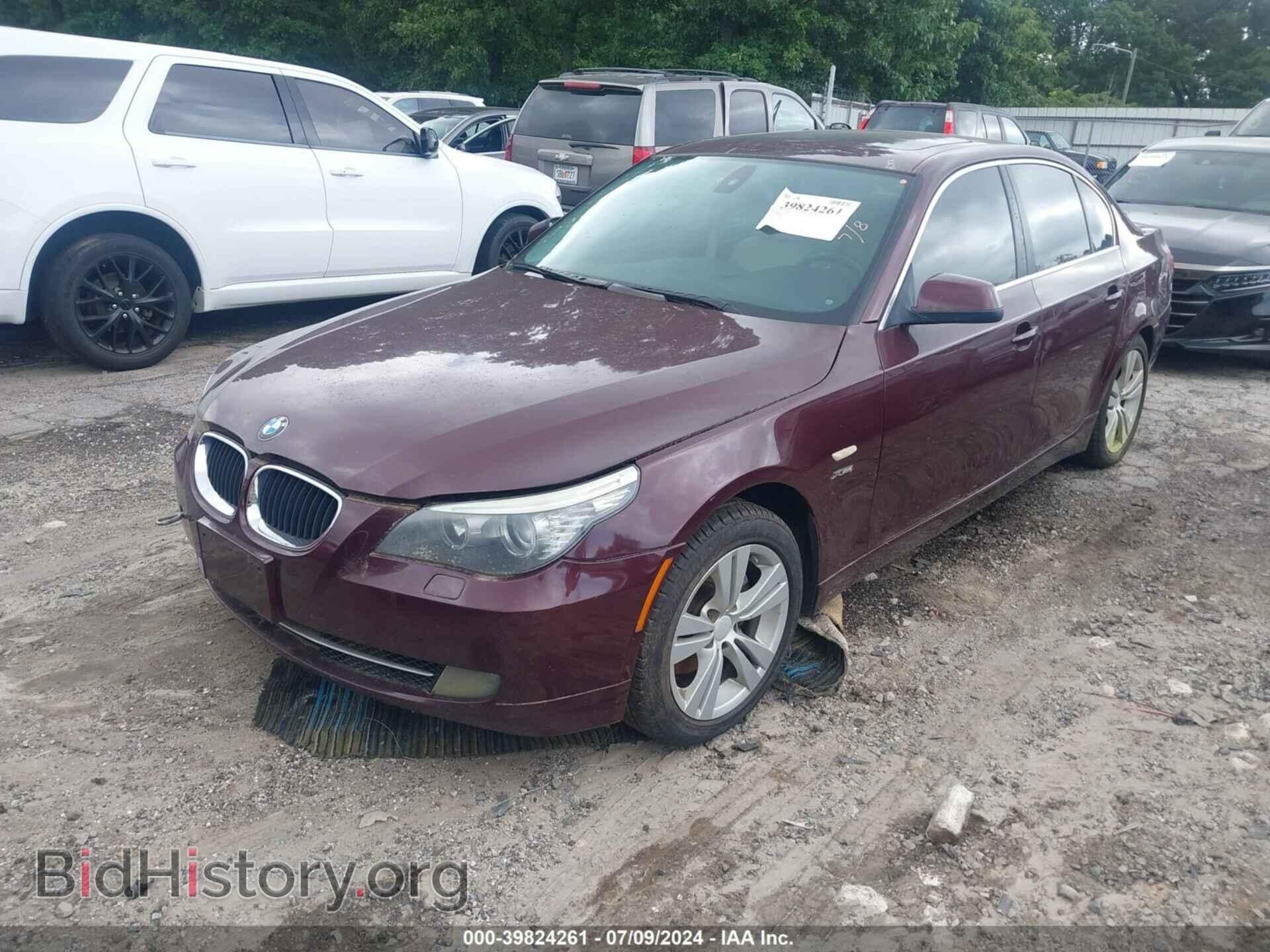 2010 BMW 528I - VIN: WBANV1C55AC389753 - Фото 2