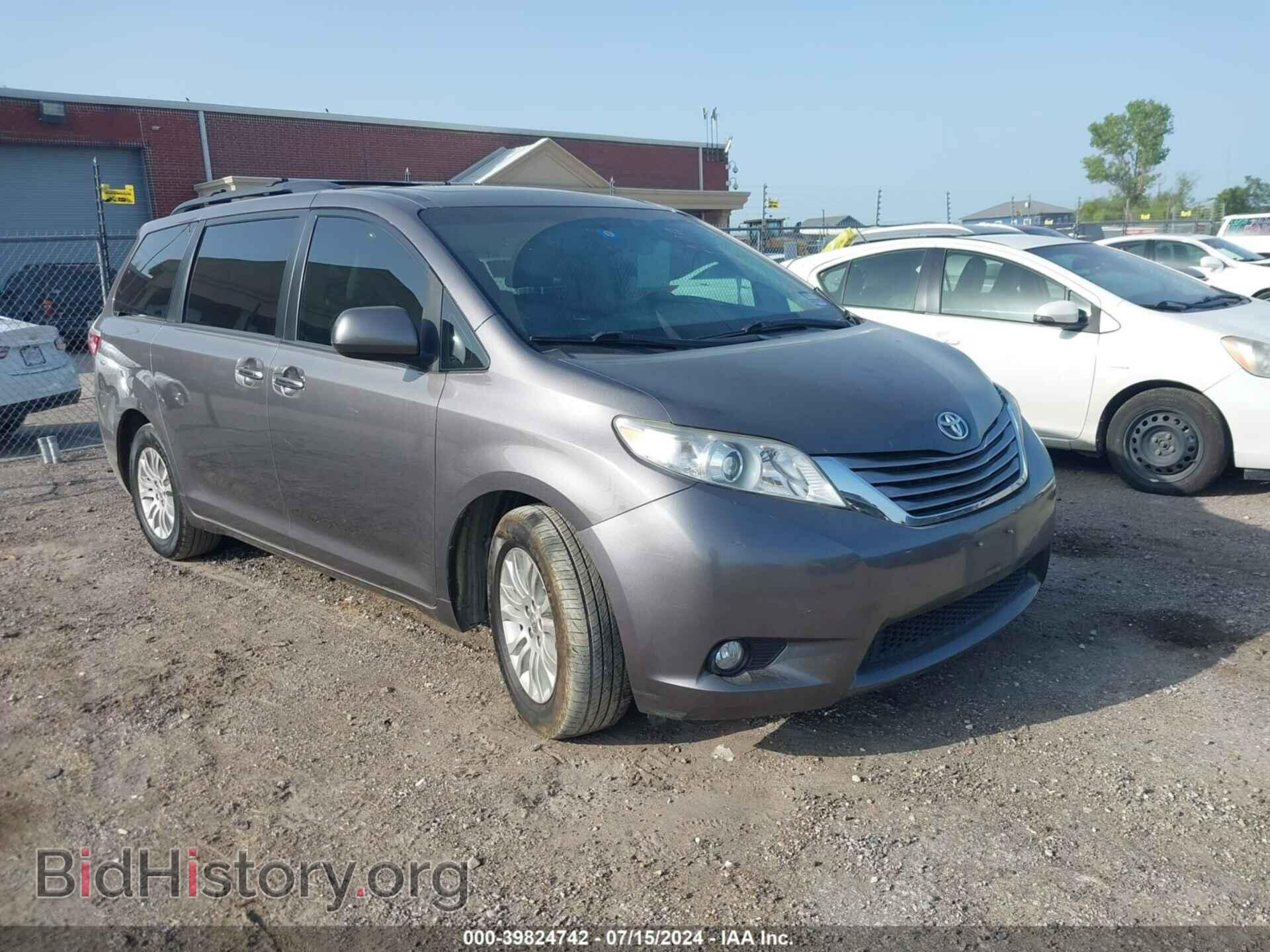Фотография 5TDYZ3DC8HS819149 - TOYOTA SIENNA 2017