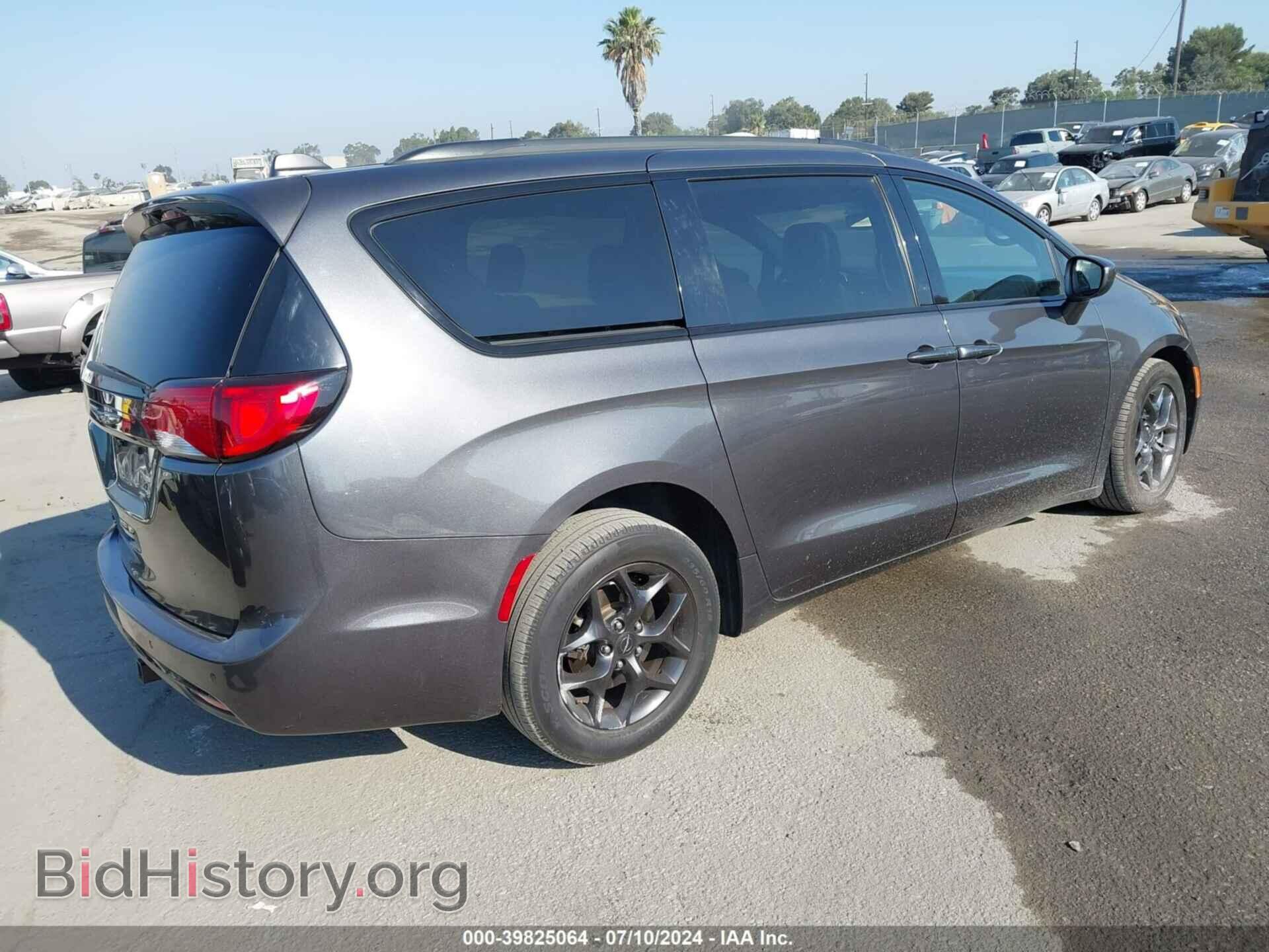 2018 CHRYSLER PACIFICA - VIN: 2C4RC1BG9JR293399 - Фото 4