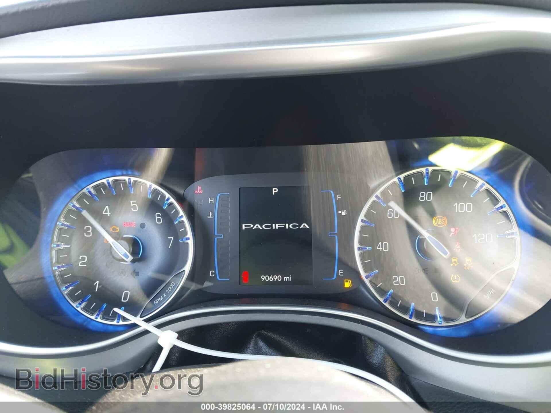 2018 CHRYSLER PACIFICA - VIN: 2C4RC1BG9JR293399 - Фото 7