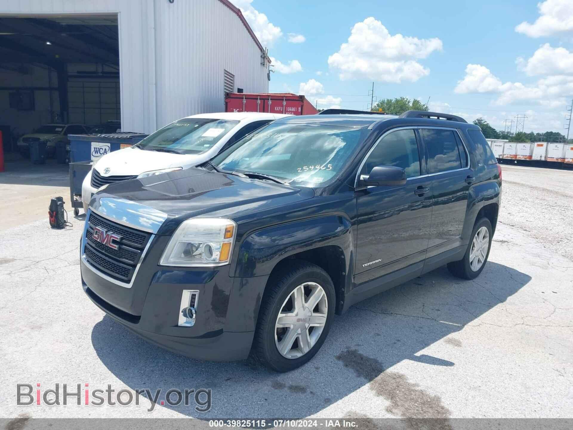2011 GMC TERRAIN - VIN: 2CTFLTE57B6323371 - Photo 2