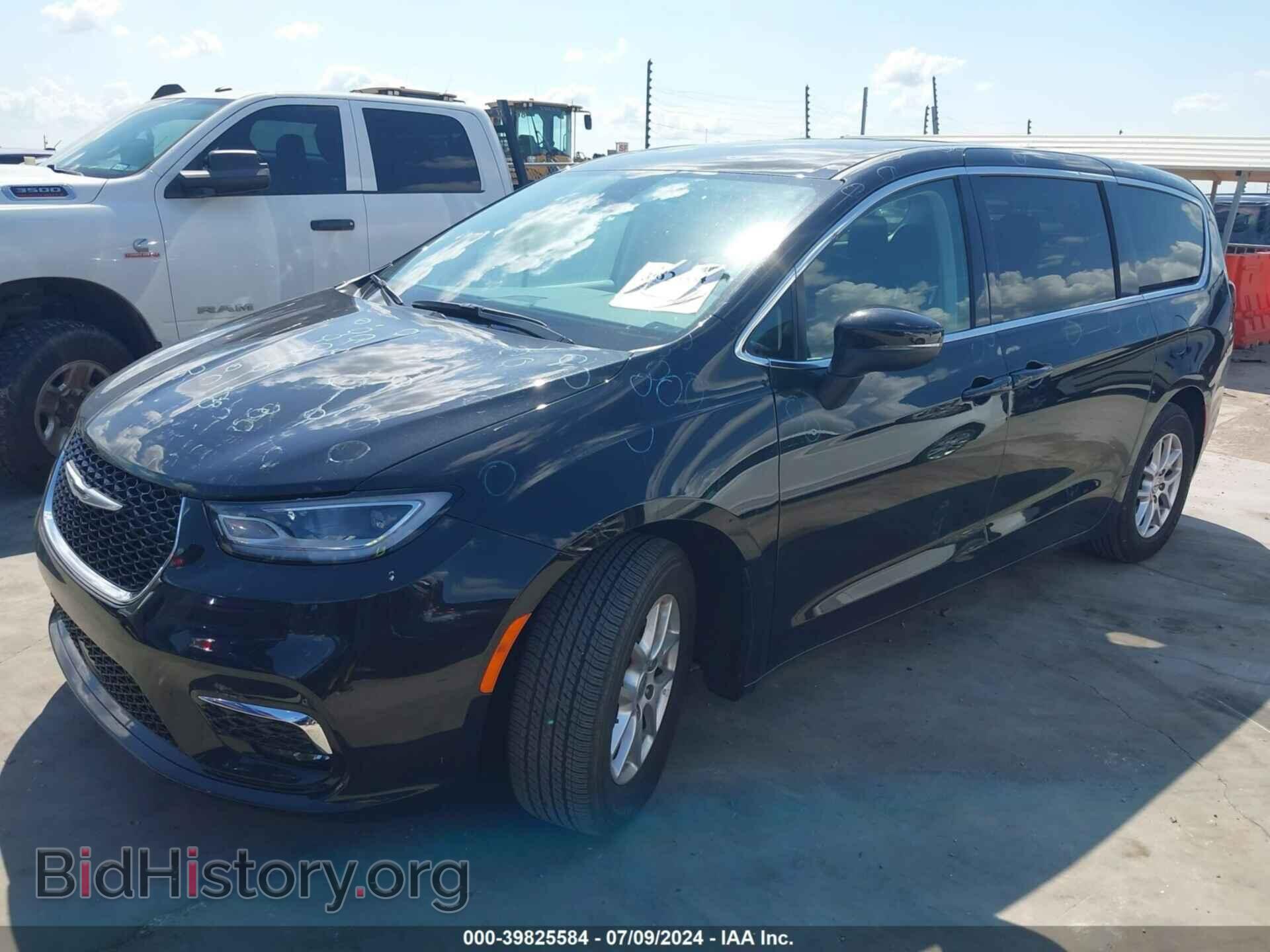 2023 CHRYSLER PACIFICA - VIN: 2C4RC1BG0PR625254 - Фото 2
