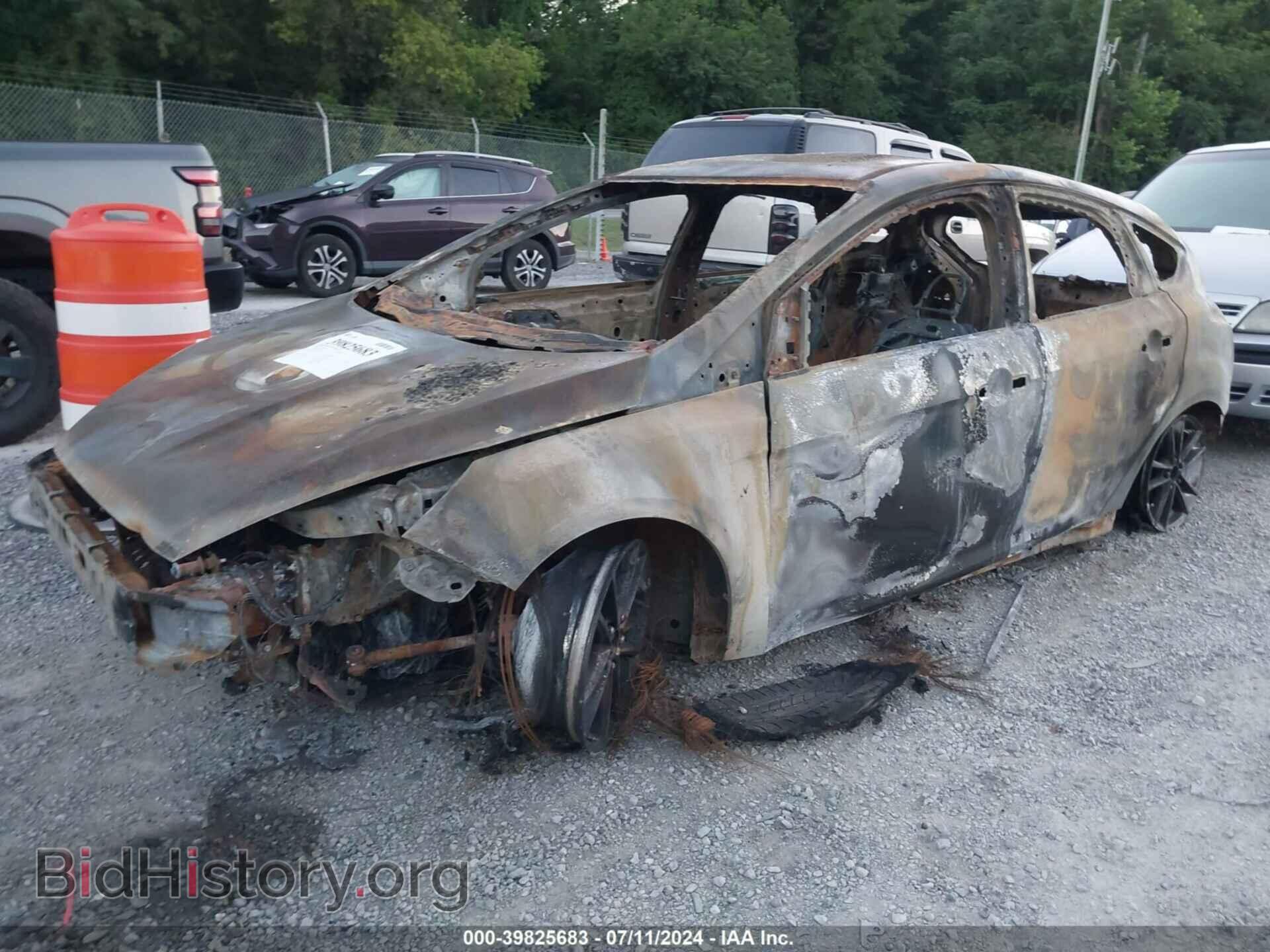 2016 FORD FOCUS - VIN: 1FADP3K28GL255569 - Фото 2