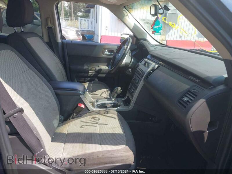 2011 Ford FLEX (VIN 2FMGK5BC9BBD15020) — фото 5 из 17