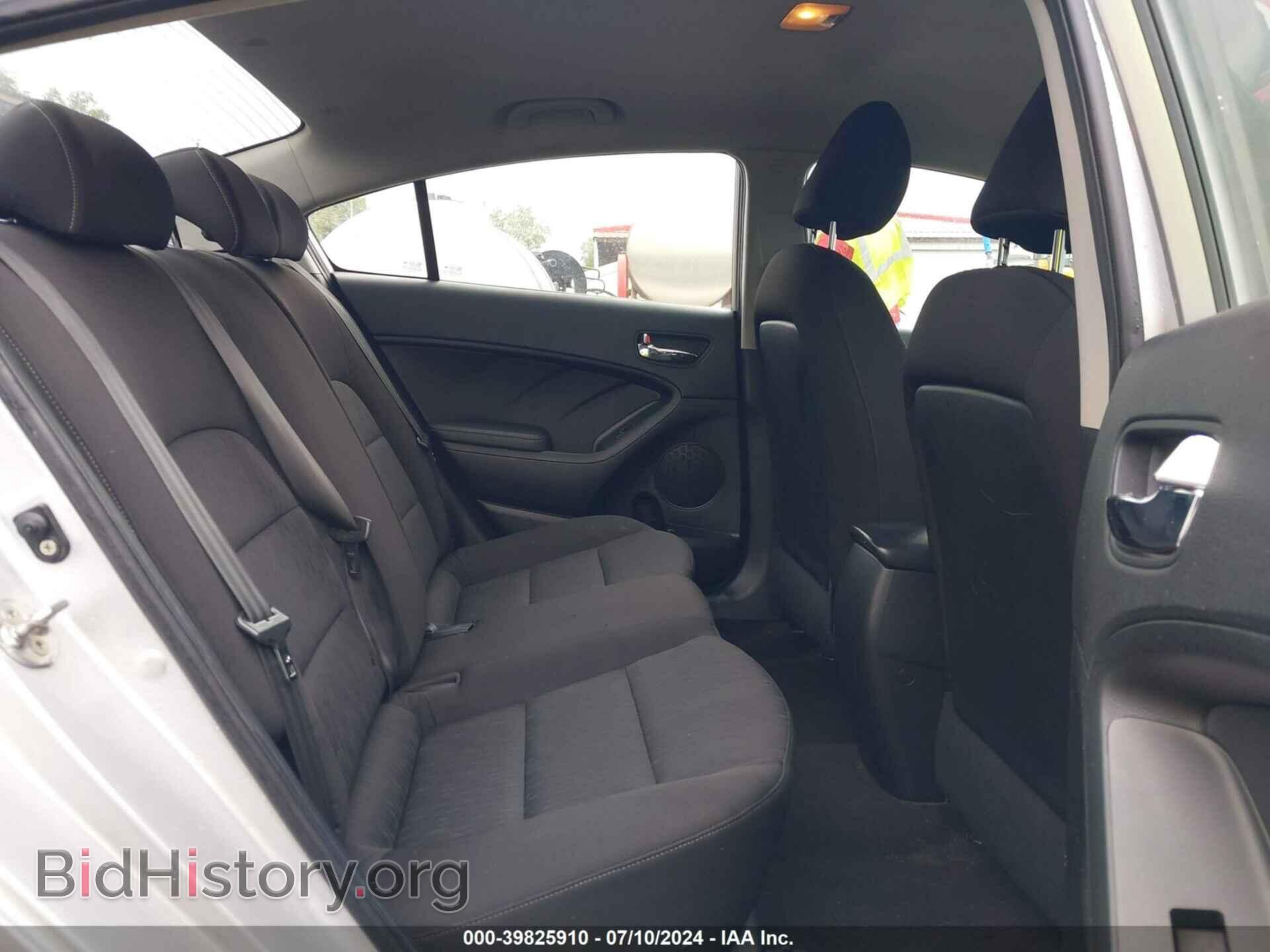 2016 KIA FORTE - VIN: KNAFK4A67G5496715 - Фото 8