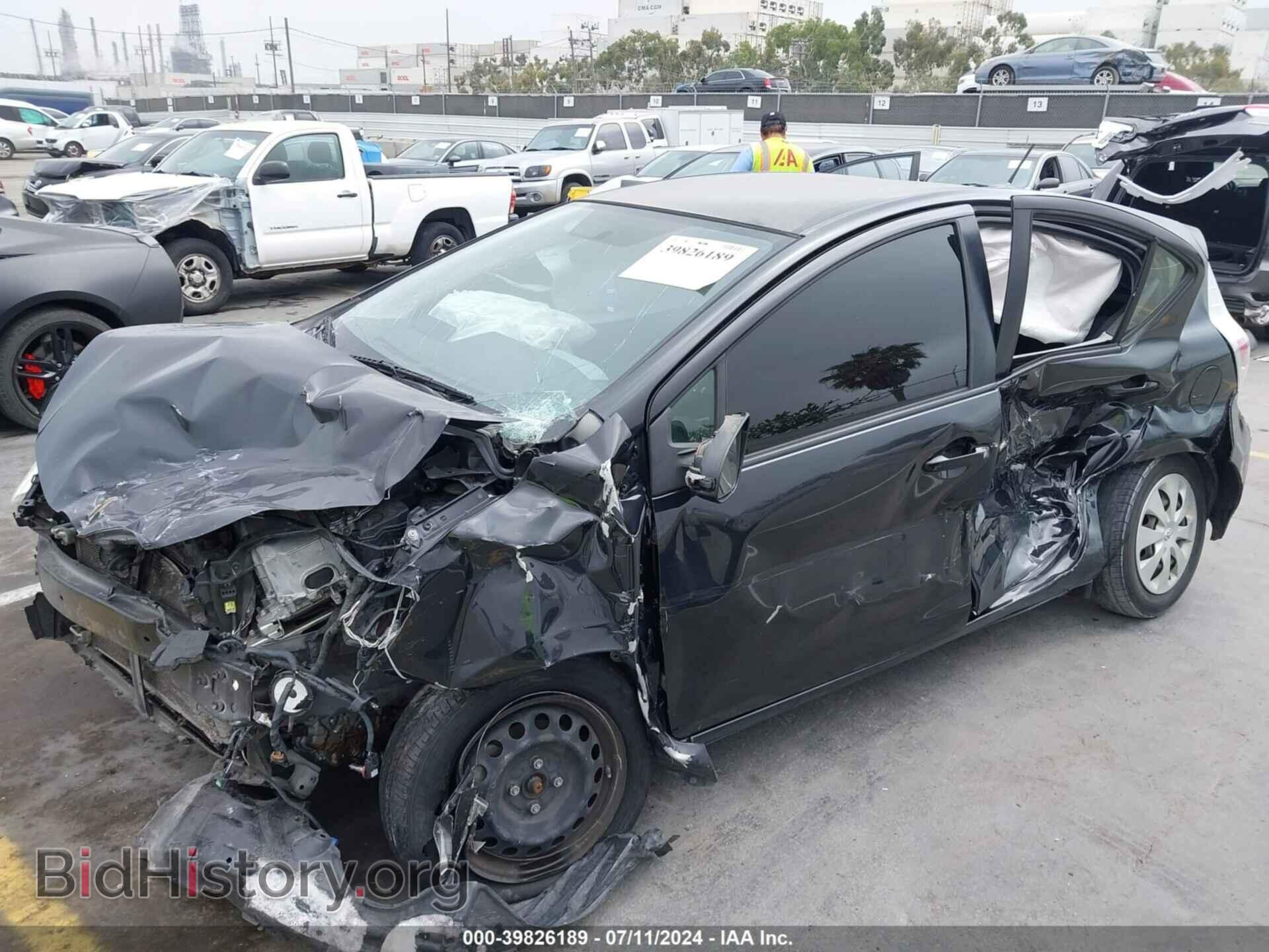 2012 TOYOTA PRIUS C - VIN: JTDKDTB31C1006183 - Фото 2