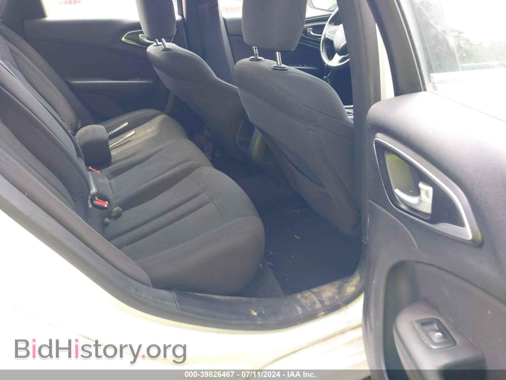 2016 CHRYSLER 200 - VIN: 1C3CCCAB5GN168479 - Фото 8