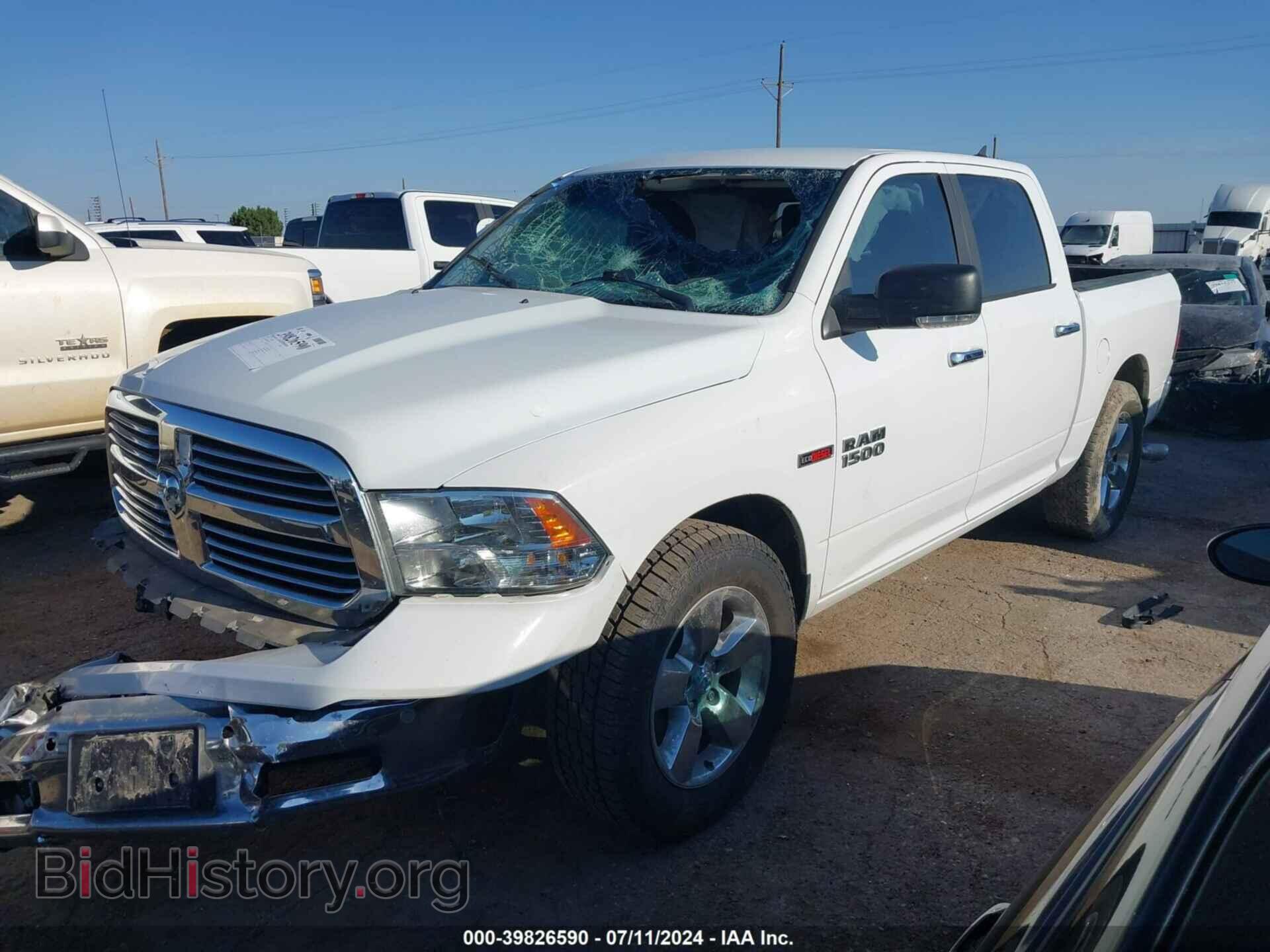2018 RAM 1500 - VIN: 1C6RR6LM4JS317842 - Фото 2