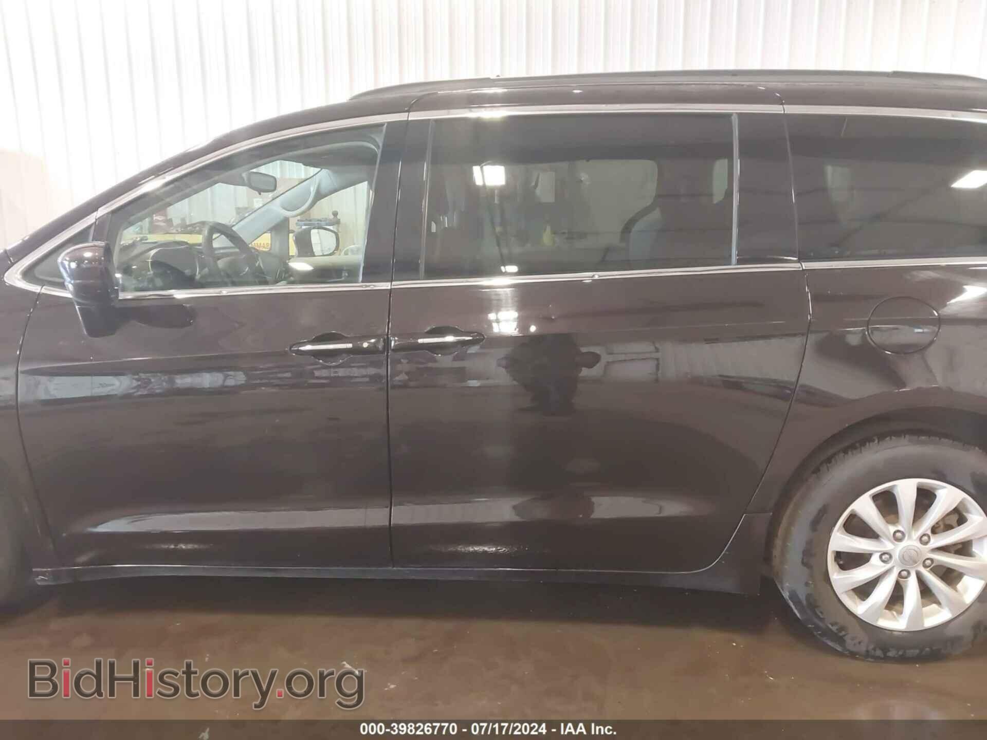 2018 CHRYSLER PACIFICA - VIN: 2C4RC1FG5JR123745 - Фото 14