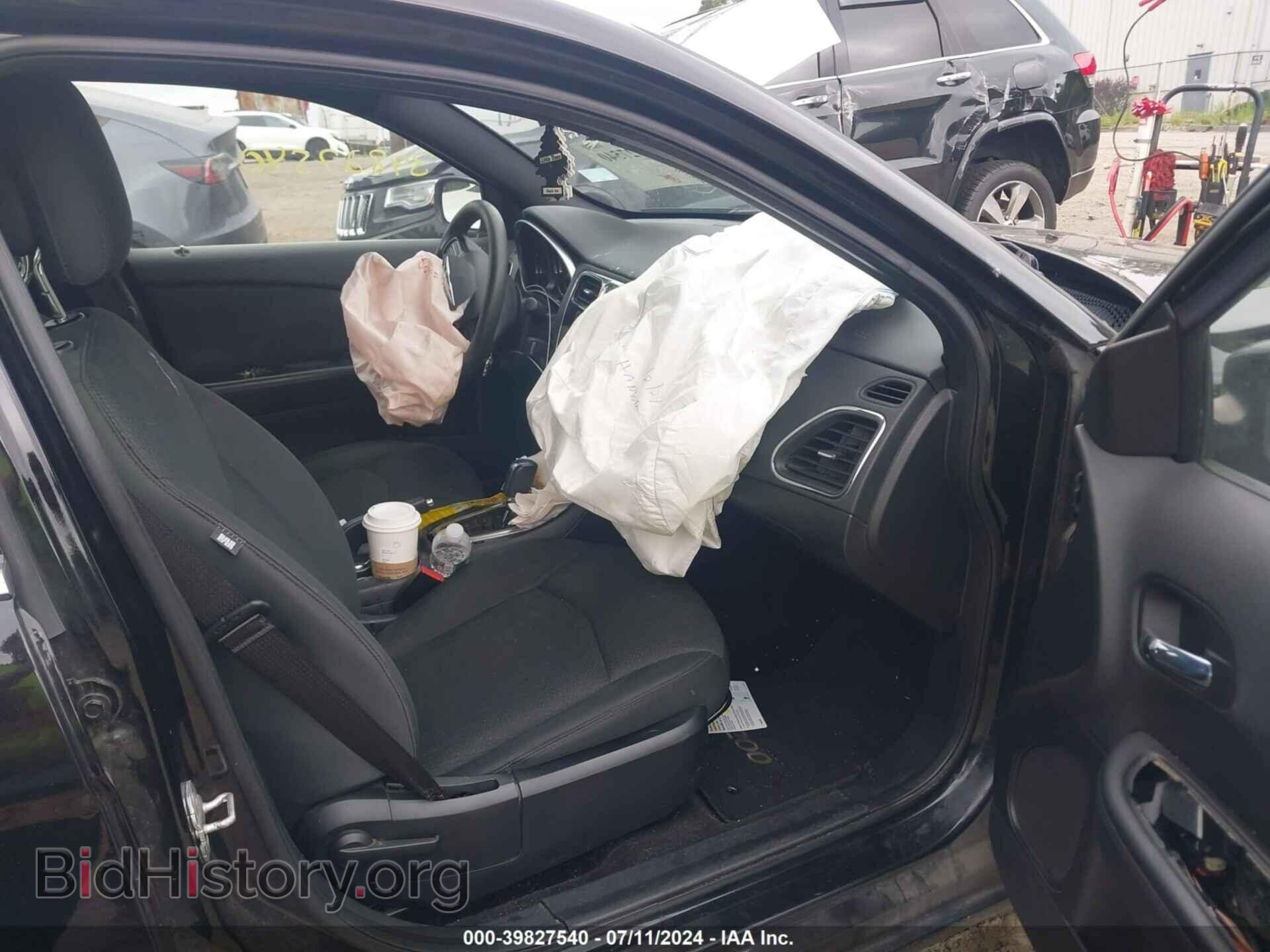 2012 CHRYSLER 200 - VIN: 1C3CCBAB5CN117343 - Фото 5