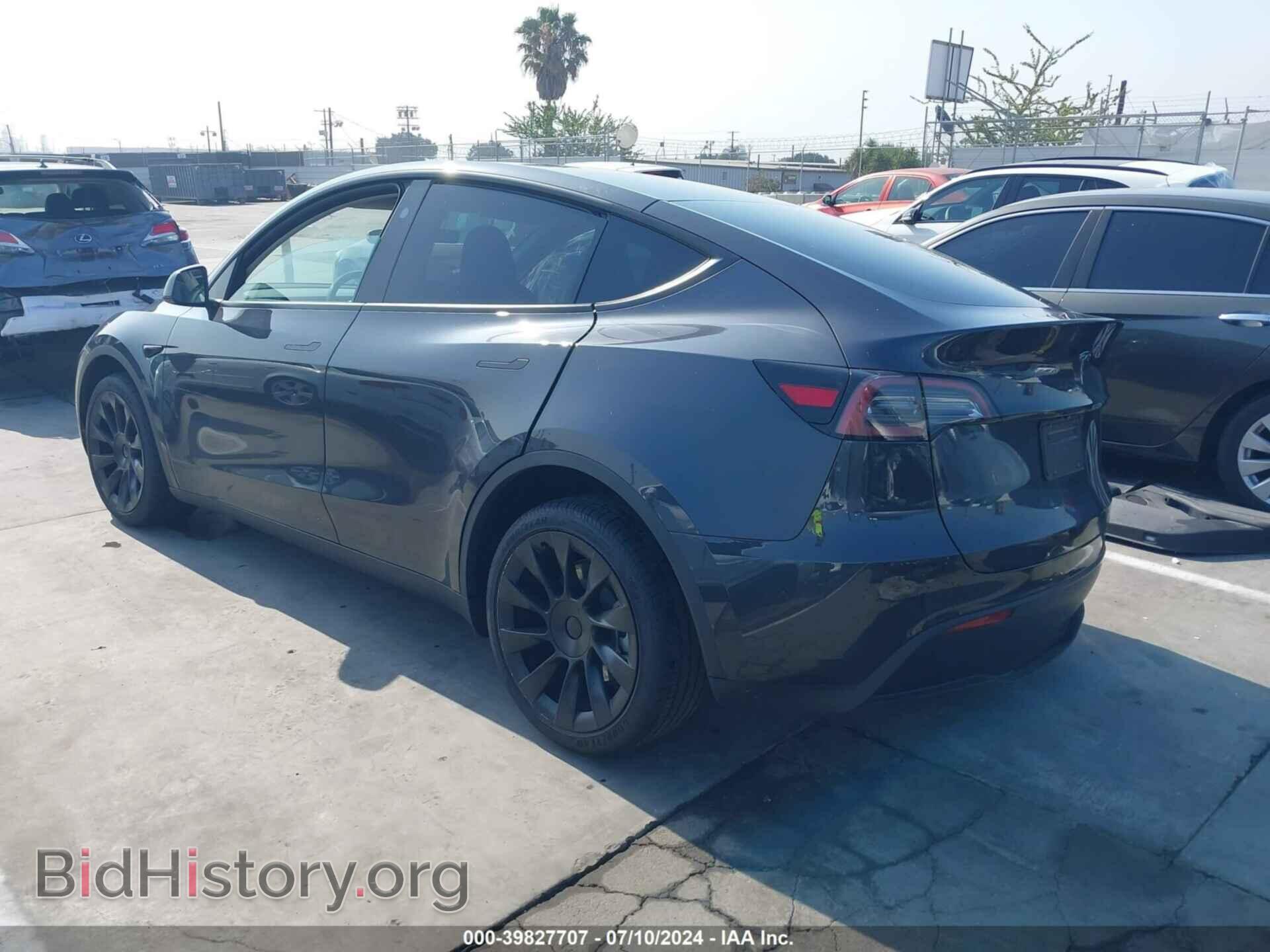 2024 TESLA MODEL Y - VIN: 7SAYGDED6RF051635 - Фото 3