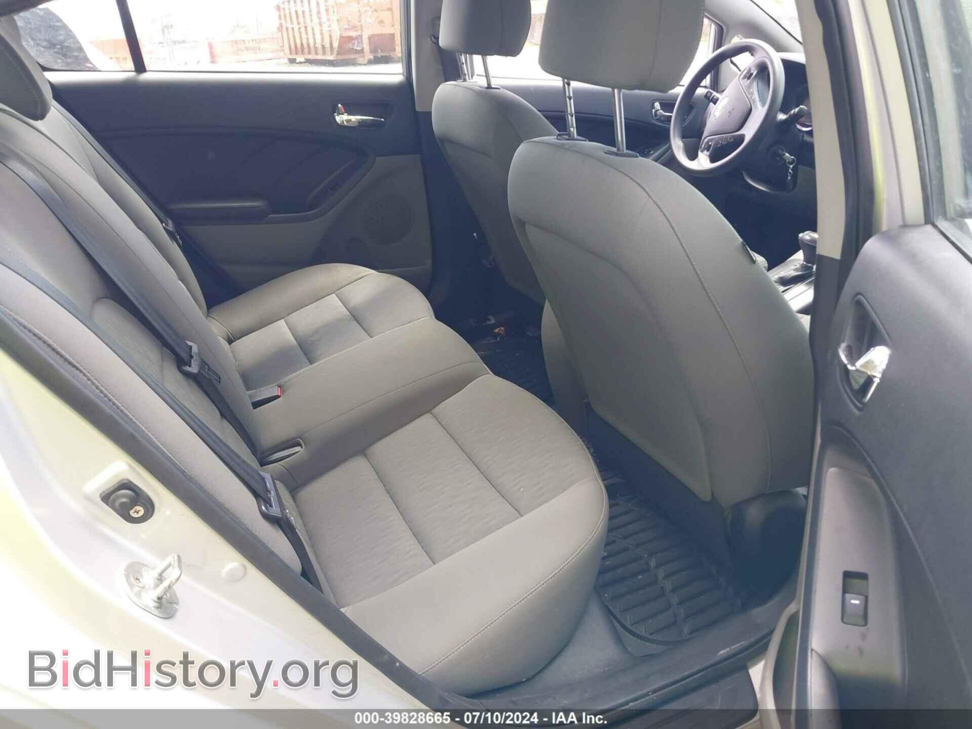 2016 KIA FORTE - VIN: KNAFK4A69G5520321 - Фото 8