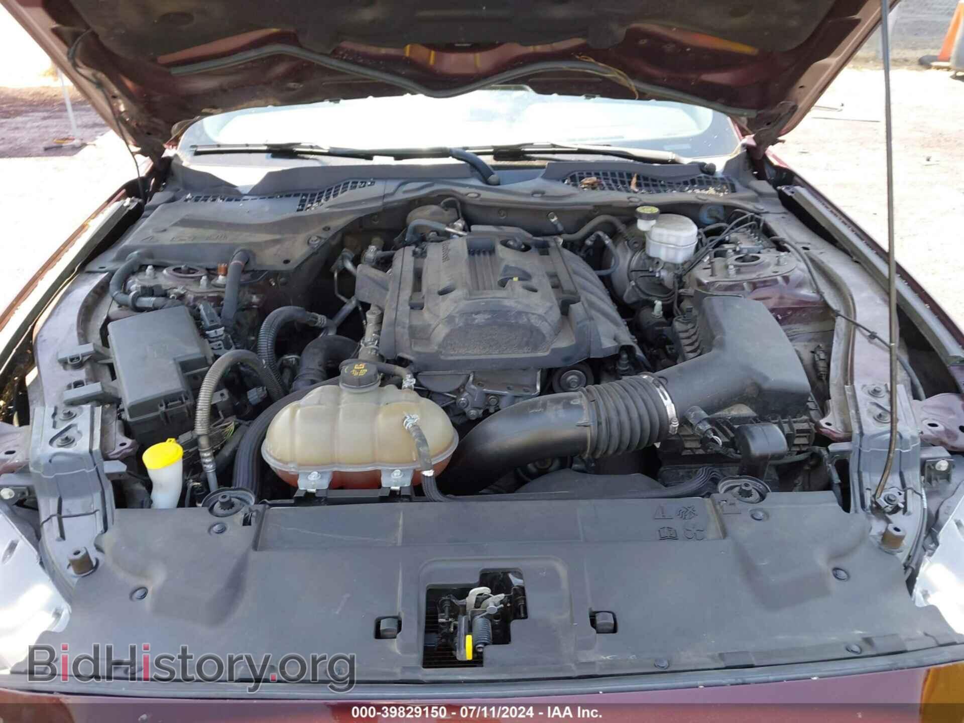 2018 FORD MUSTANG - VIN: 1FA6P8TH3J5185354 - Фото 10