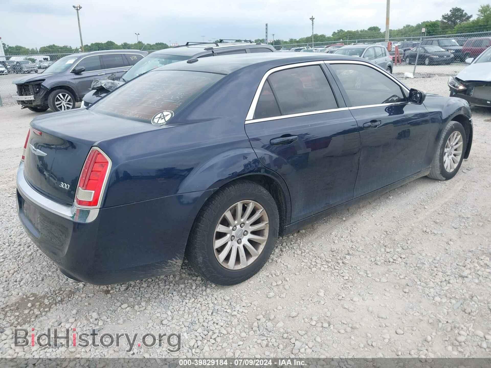 2012 CHRYSLER 300 - VIN: 2C3CCAAG3CH144510 - Фото 4