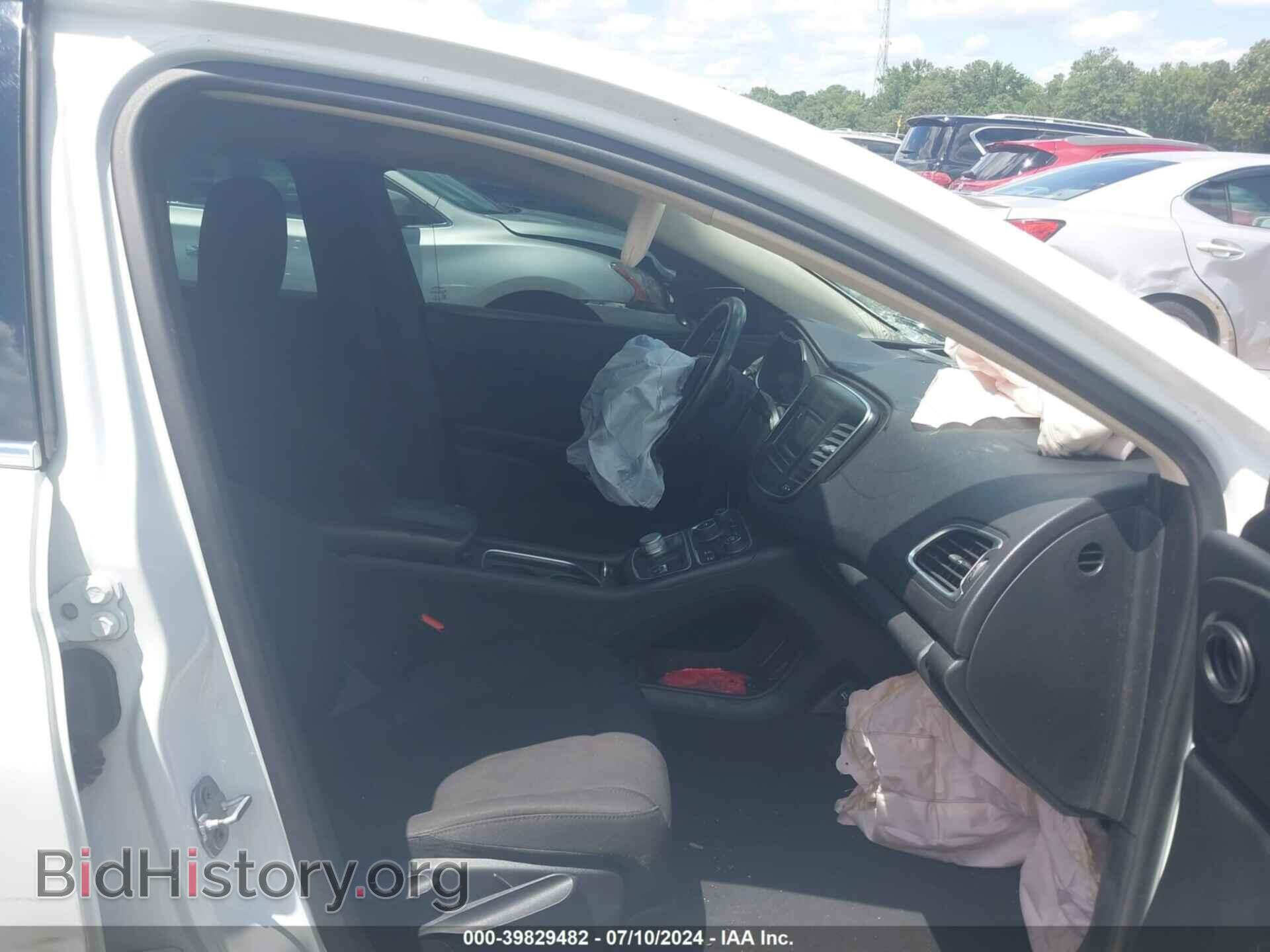 2015 CHRYSLER 200 - VIN: 1C3CCCAB1FN660974 - Фото 5