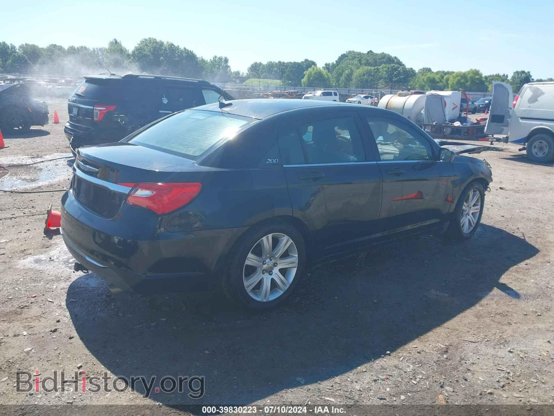 2011 CHRYSLER 200 - VIN: 1C3BC1FB2BN606537 - Photo 4