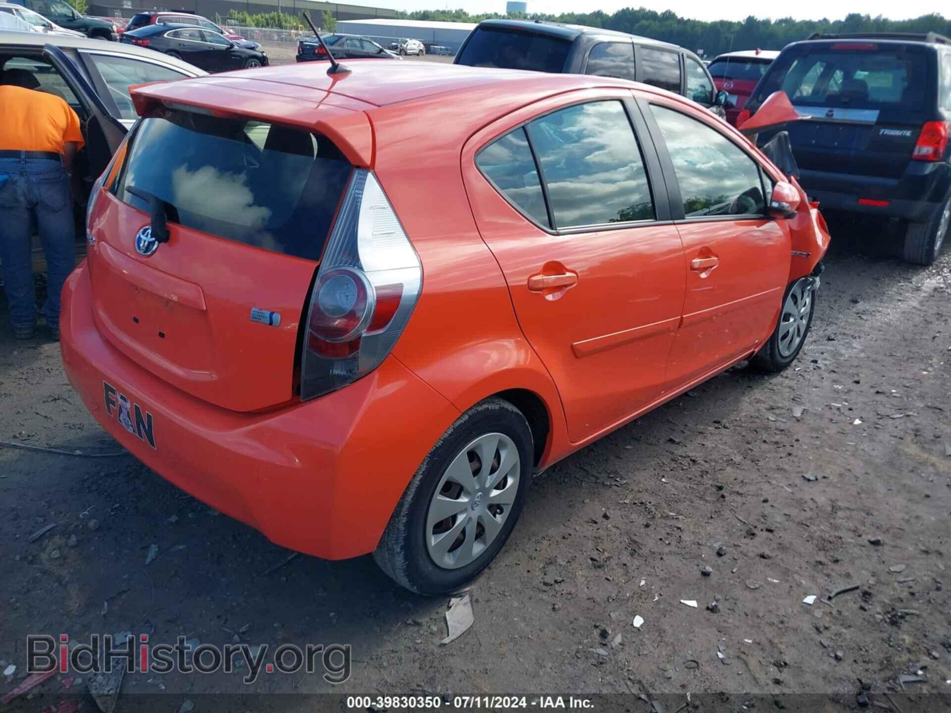 2013 TOYOTA PRIUS C - VIN: JTDKDTB35D1038457 - Фото 4